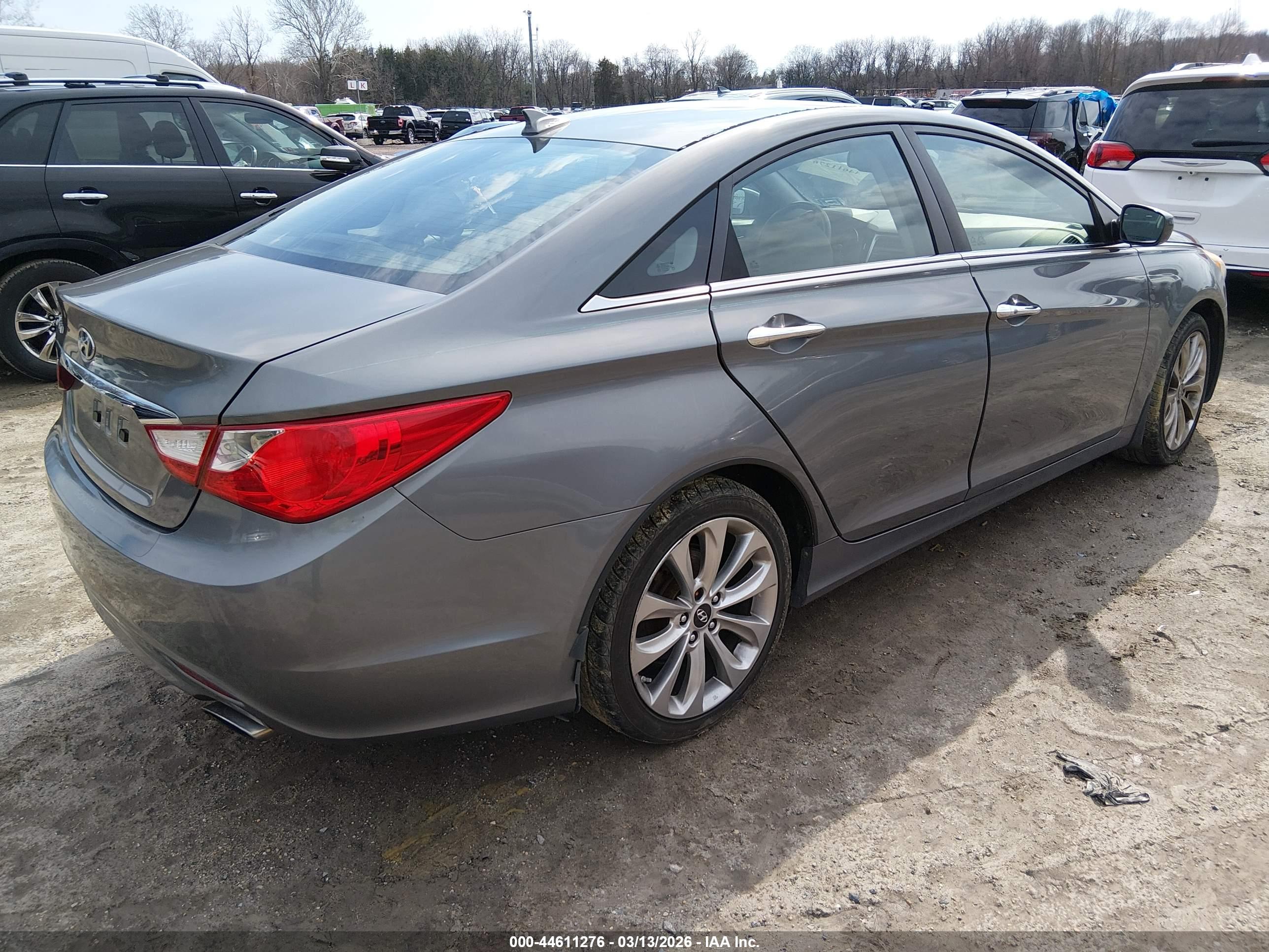 HYUNDAI SONATA image 4
