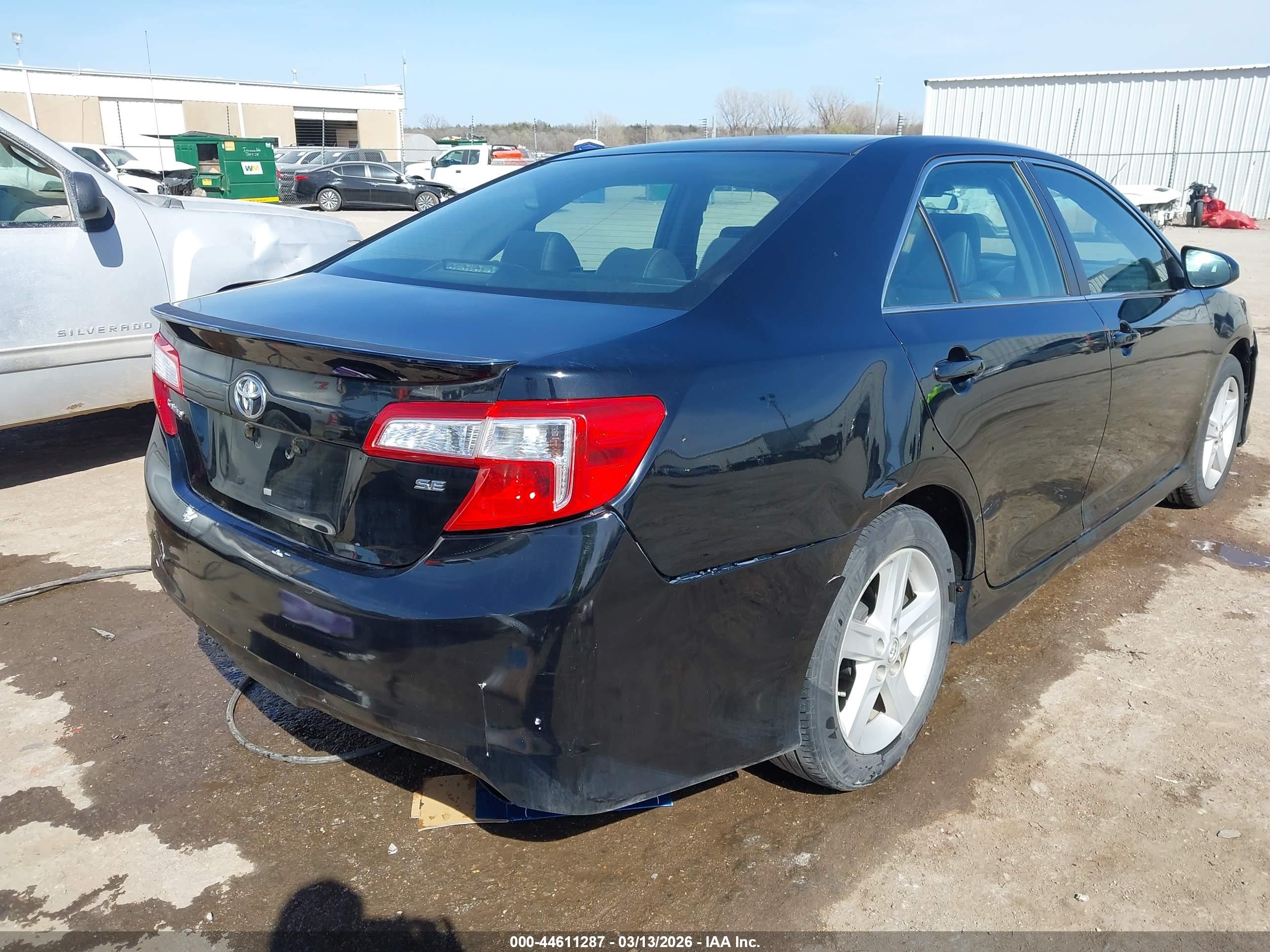 TOYOTA CAMRY image 4
