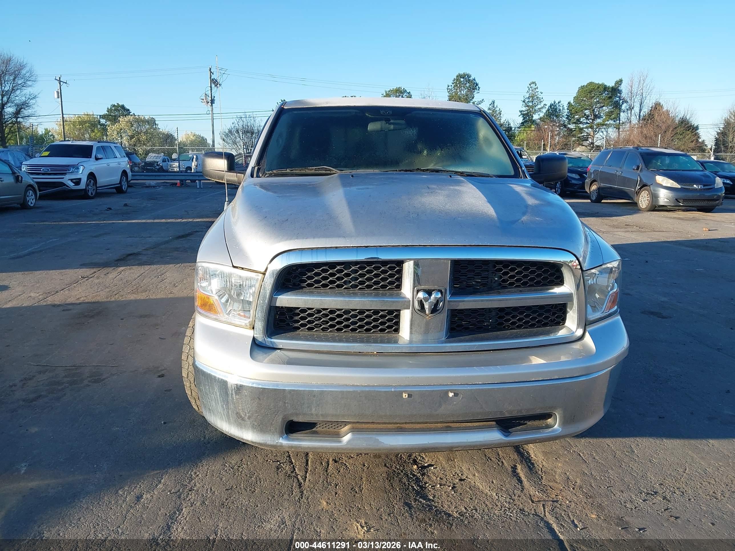 DODGE RAM image 6