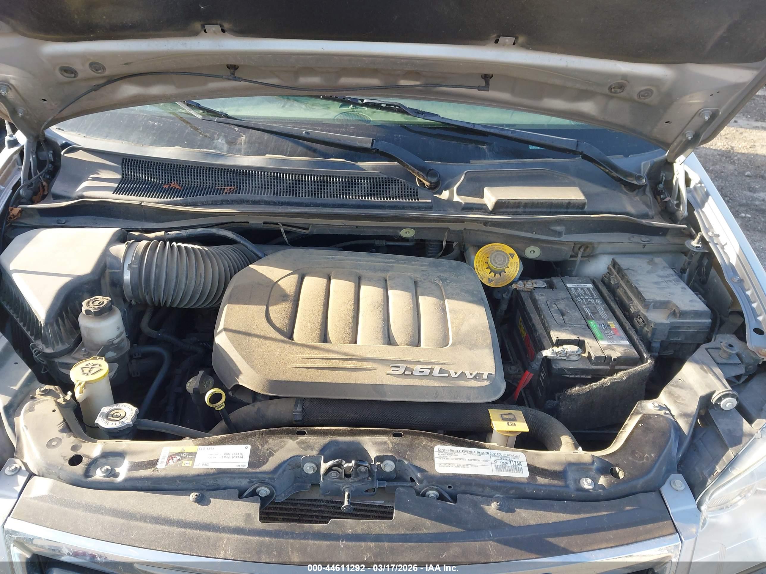 CHRYSLER TOWN image 10