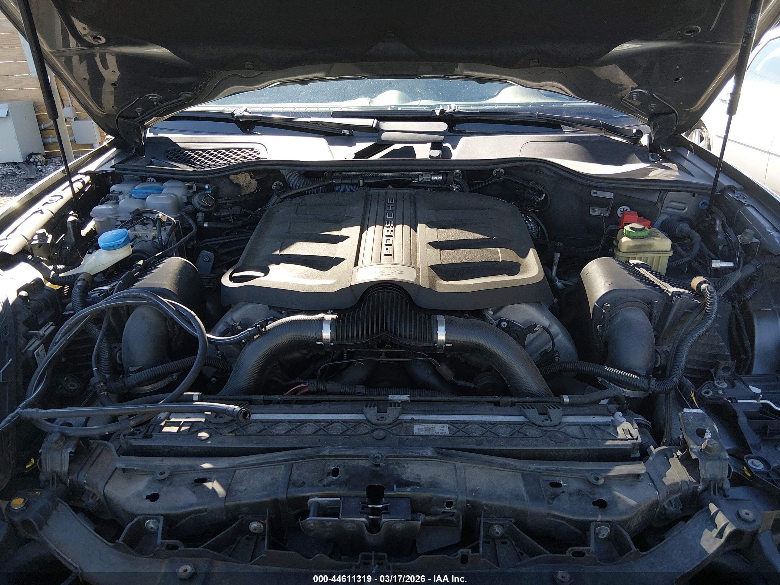 PORSCHE CAYENNE image 10