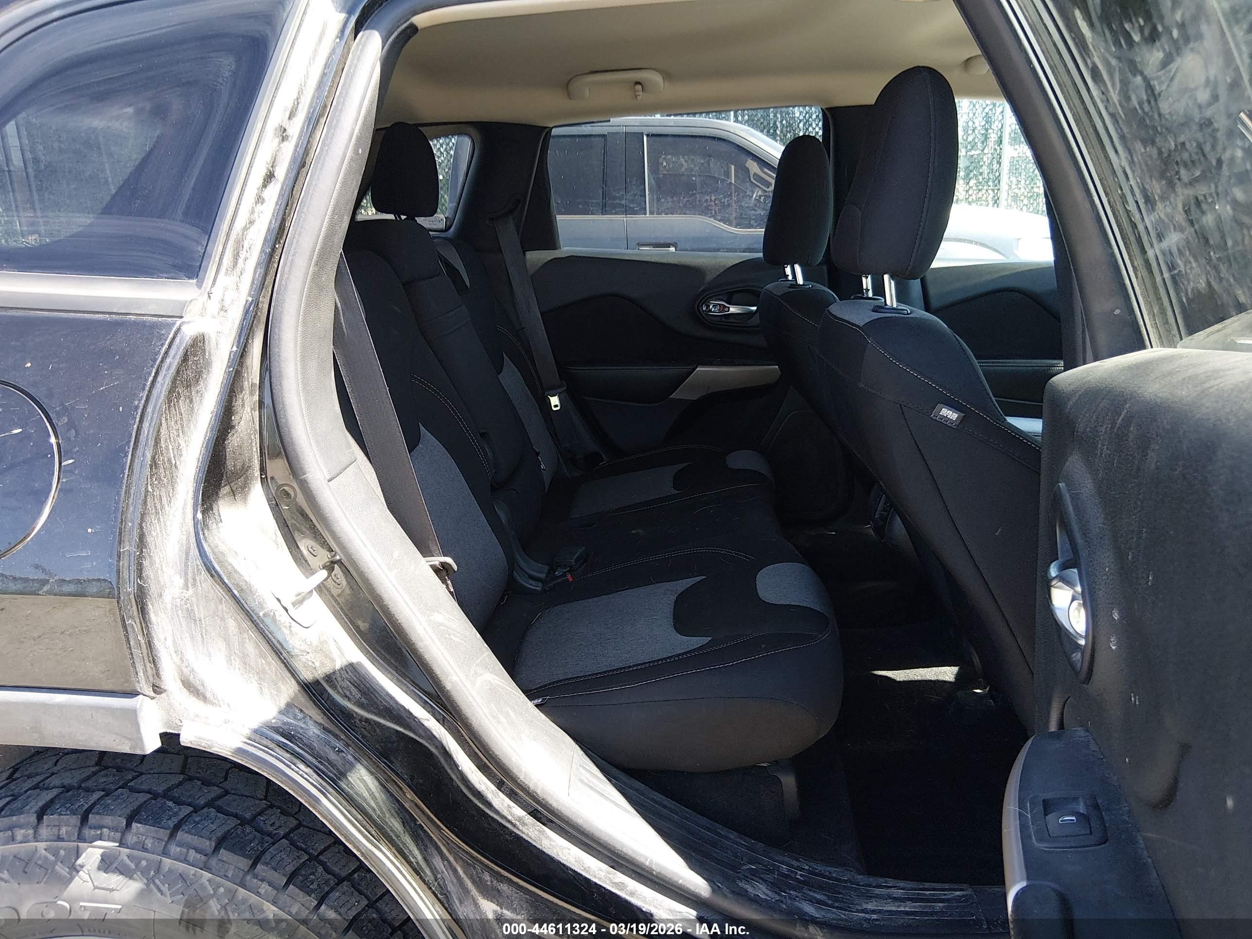 JEEP CHEROKEE image 8