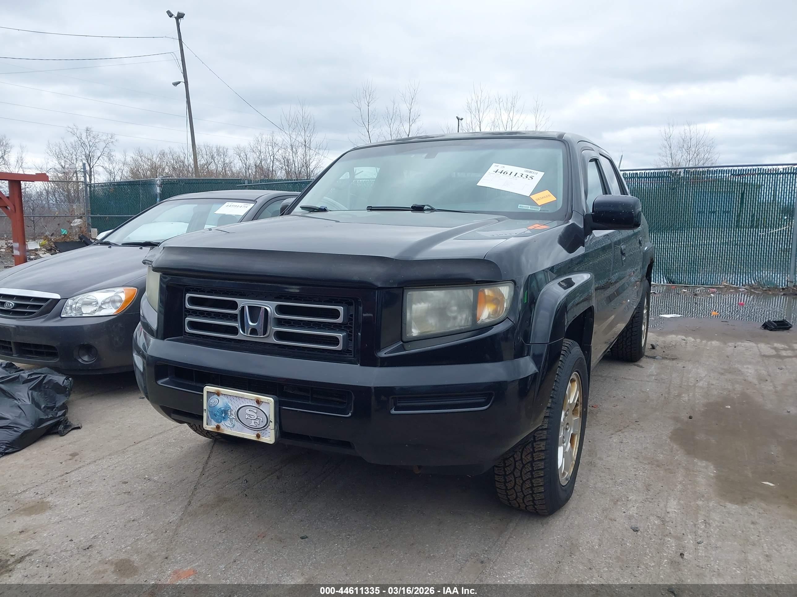HONDA RIDGELINE image 2