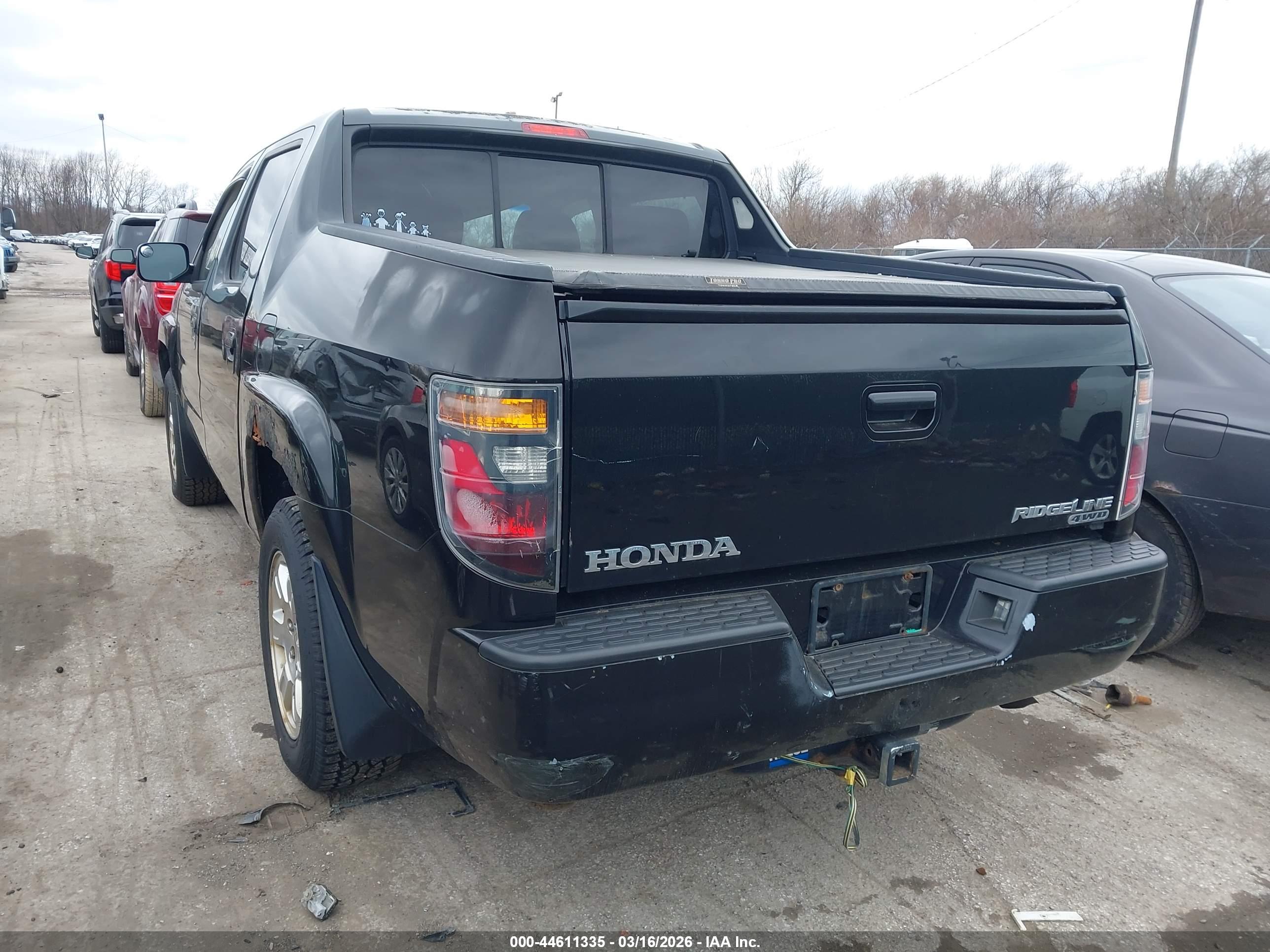 HONDA RIDGELINE image 3
