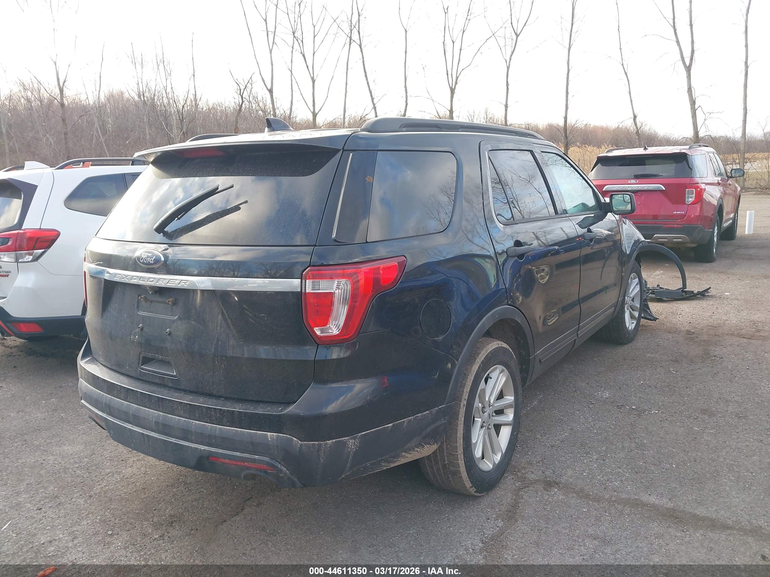 FORD EXPLORER image 4