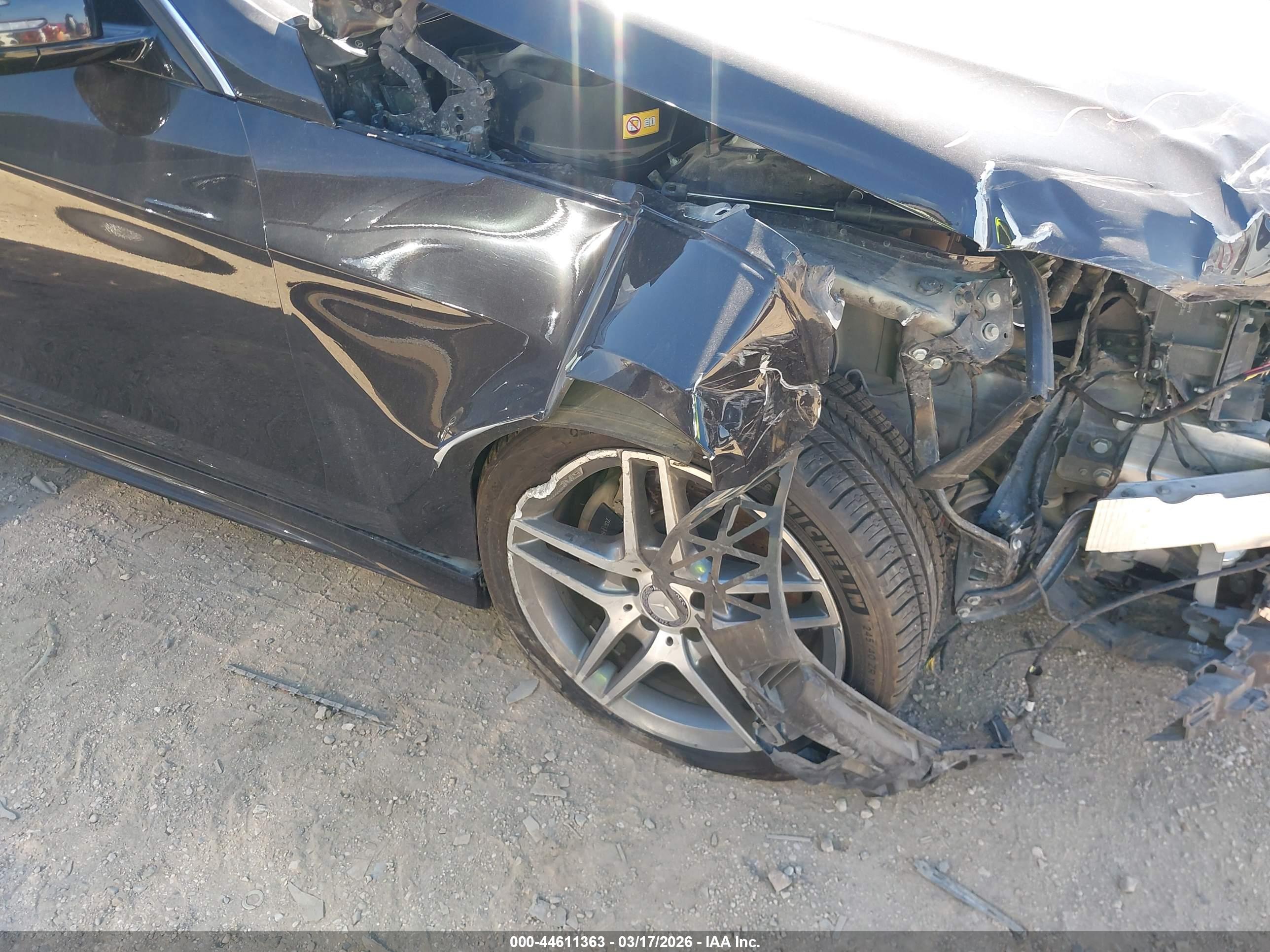 MERCEDES-BENZ E image 6