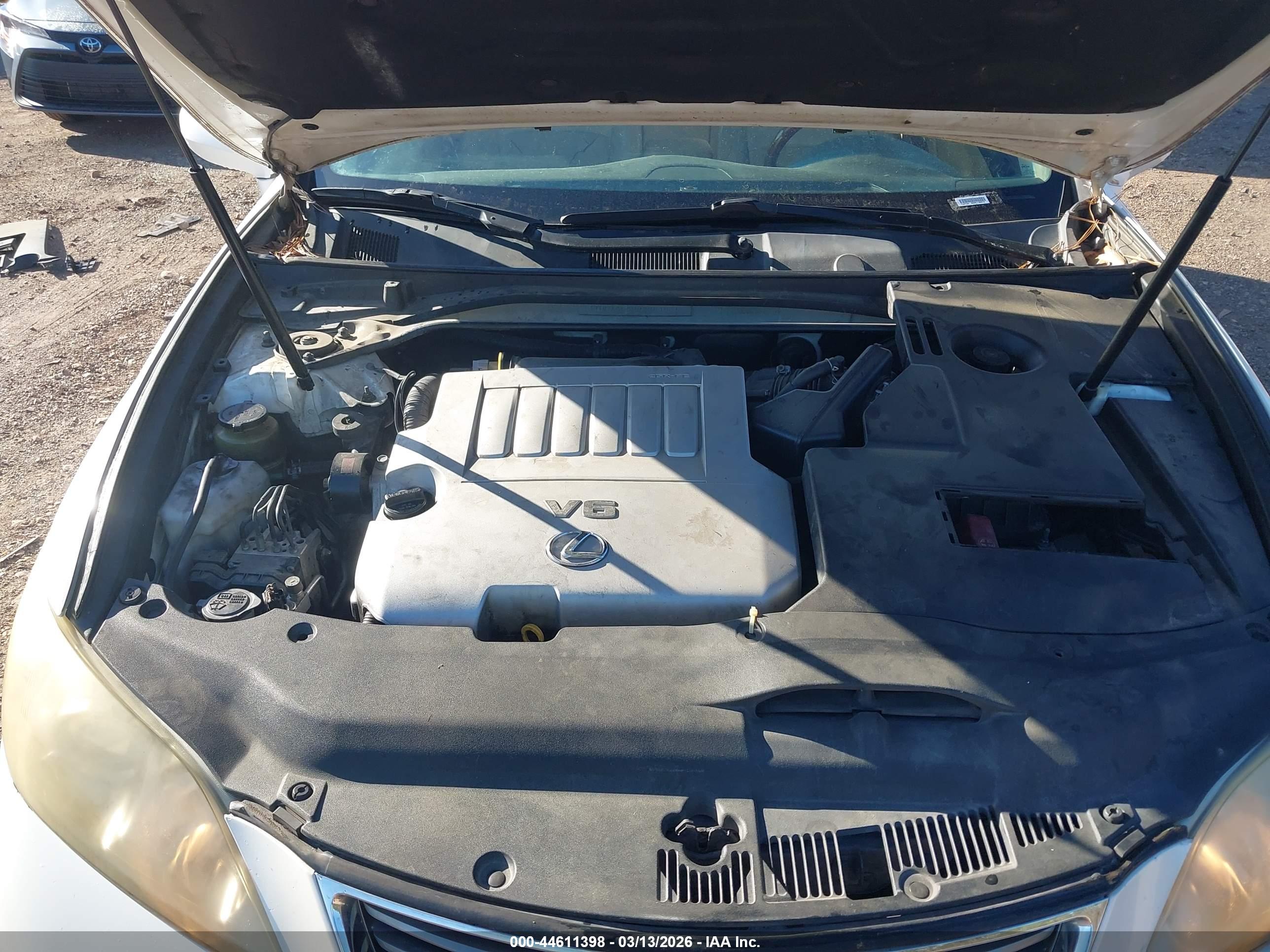 LEXUS ES image 10