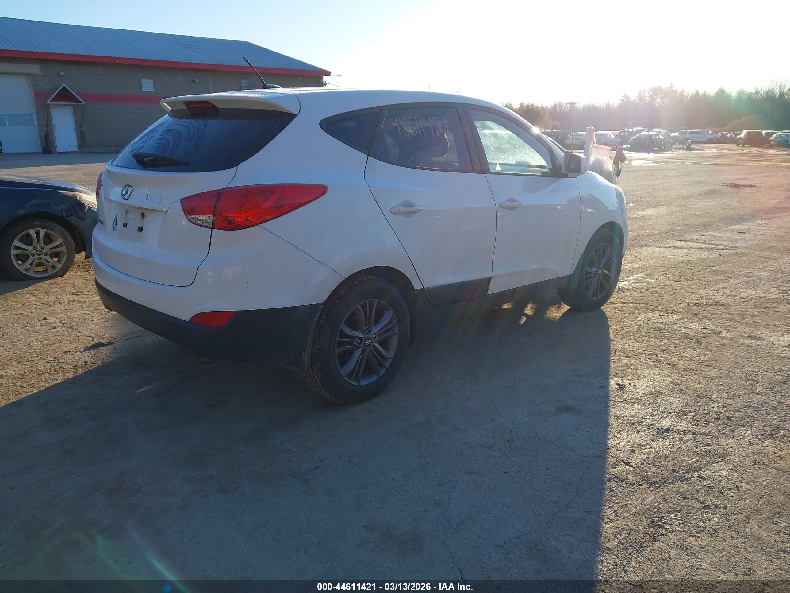 HYUNDAI TUCSON image 4