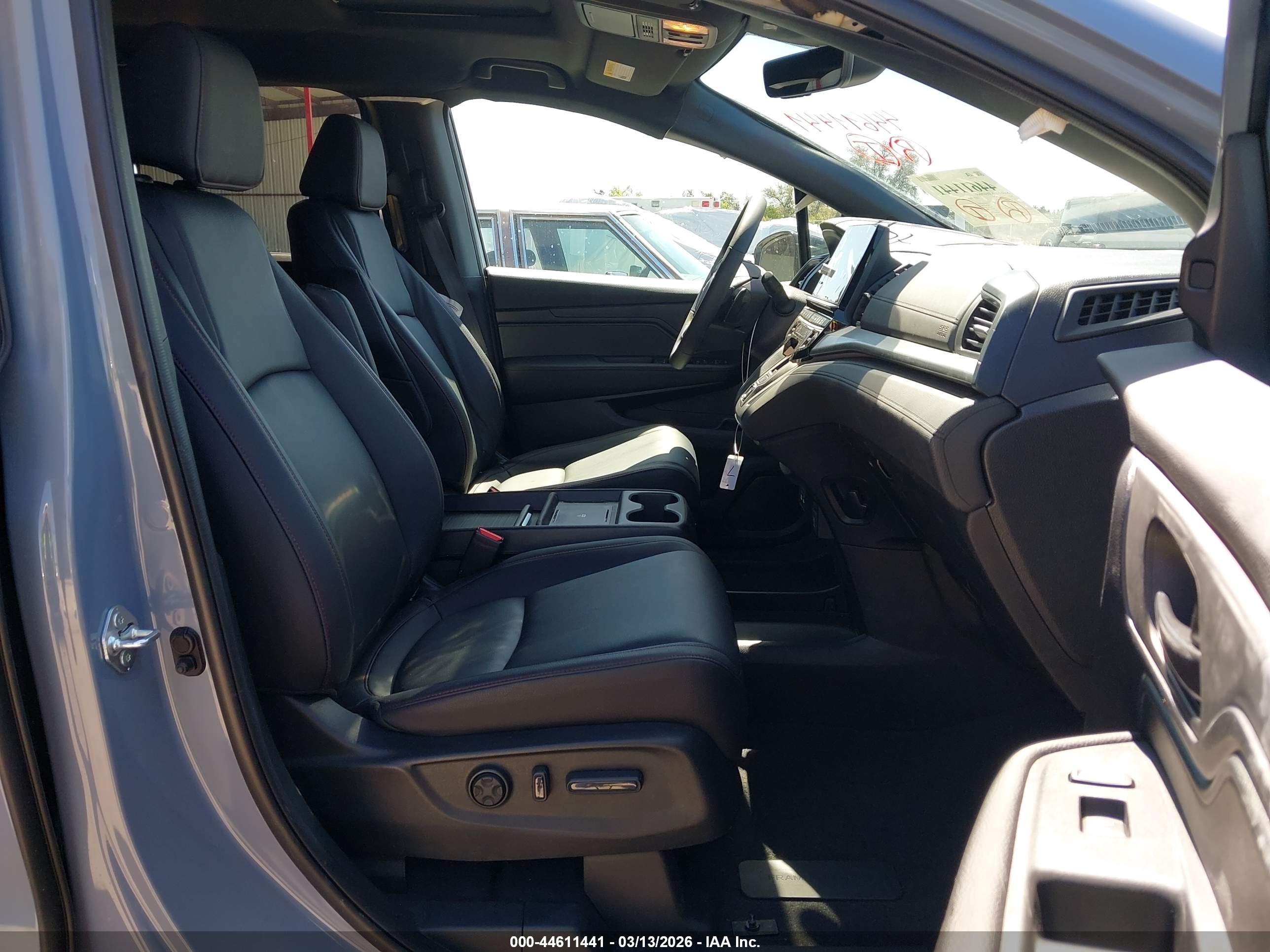 HONDA ODYSSEY image 5