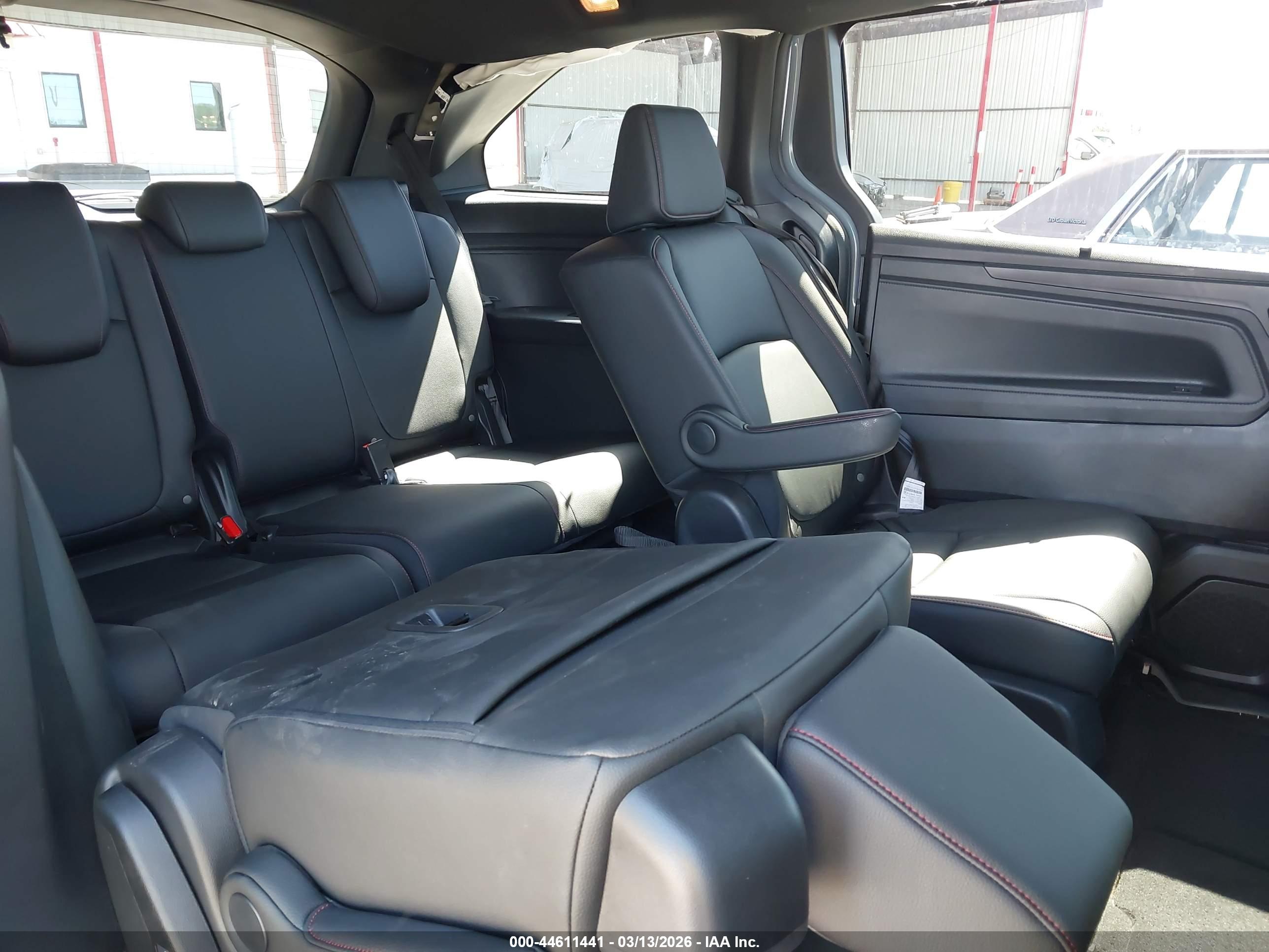 HONDA ODYSSEY image 8