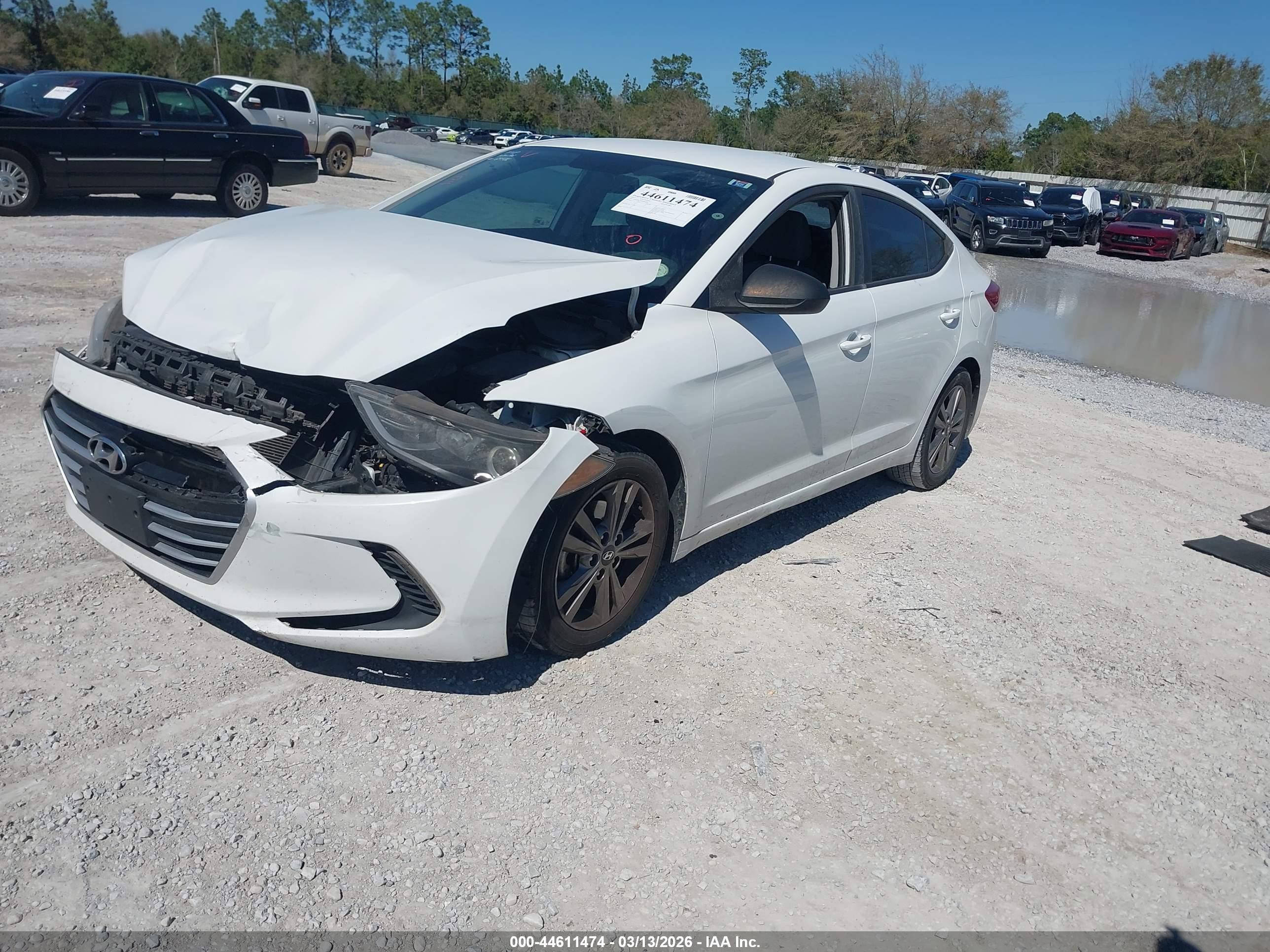 HYUNDAI ELANTRA image 2
