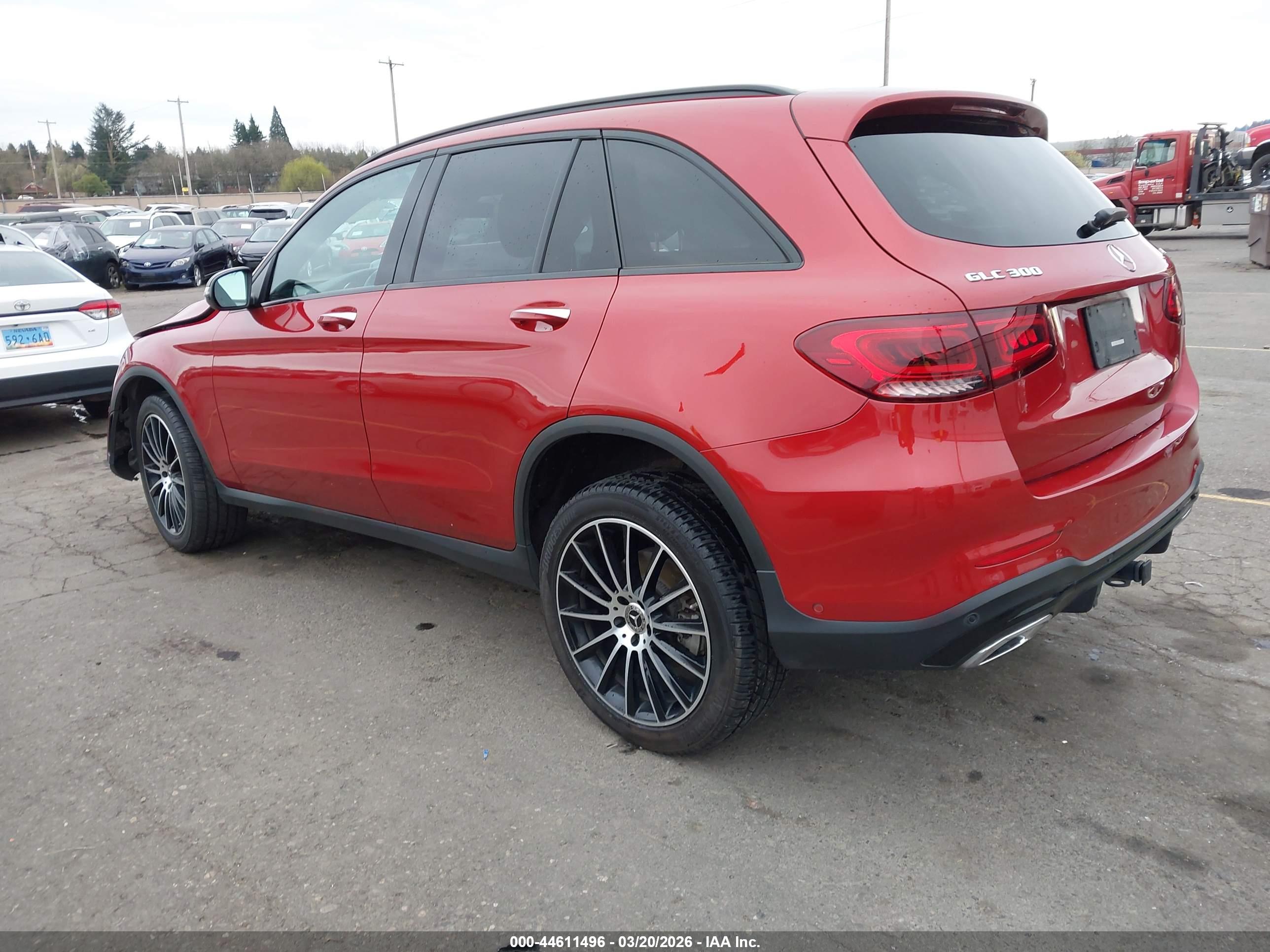 MERCEDES-BENZ GLC image 3