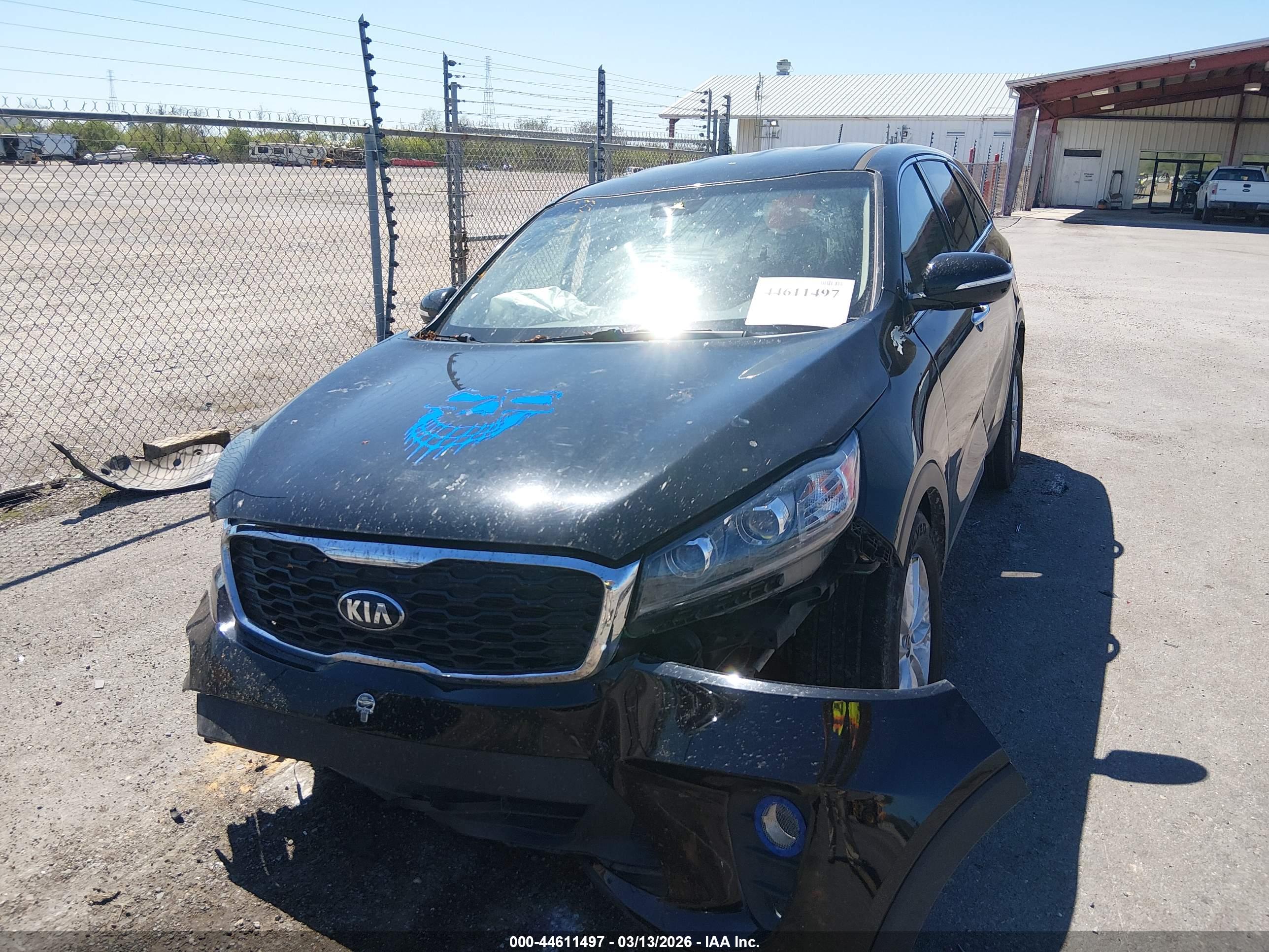 KIA SORENTO image 2