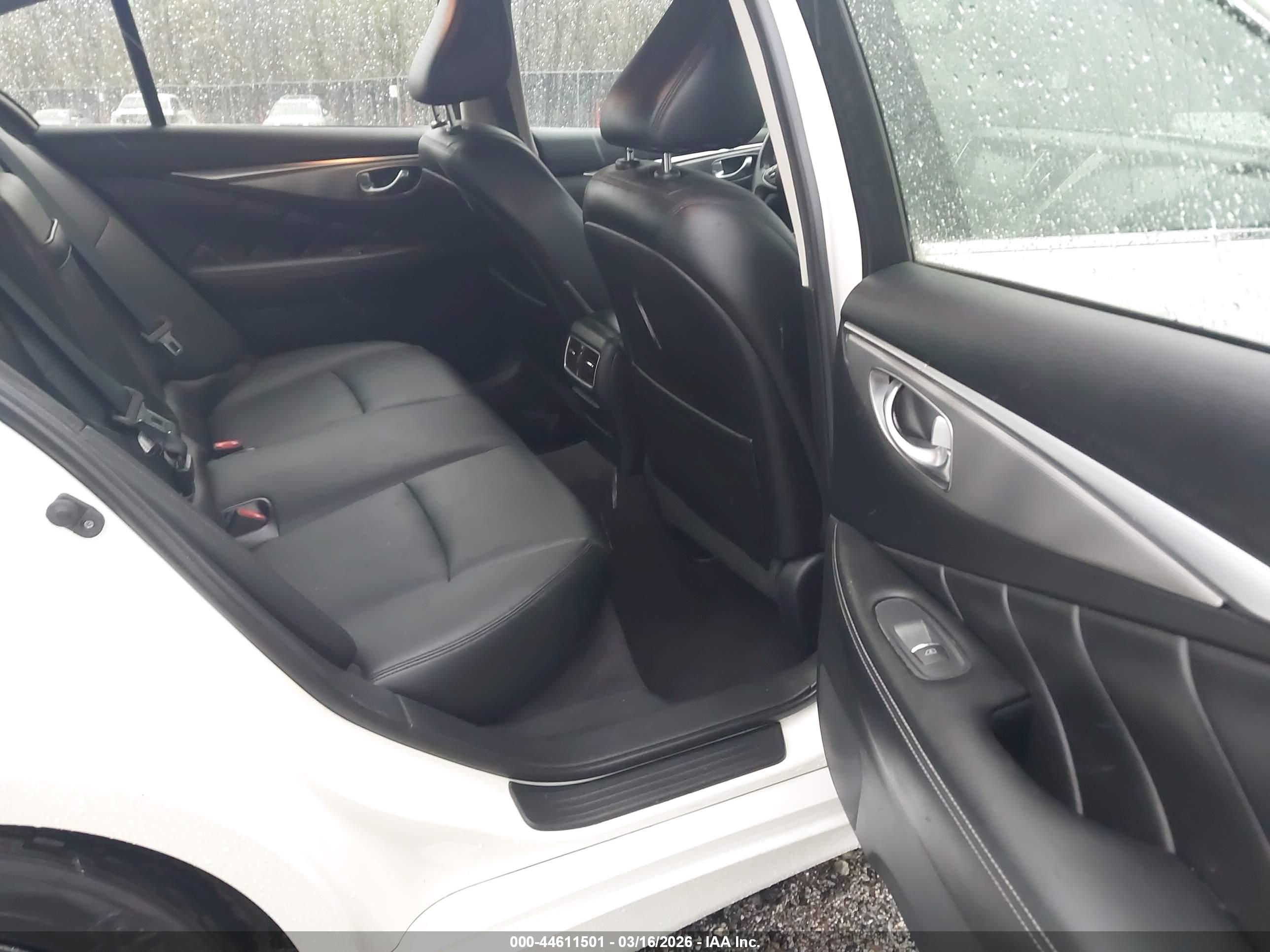 INFINITI Q50 image 8