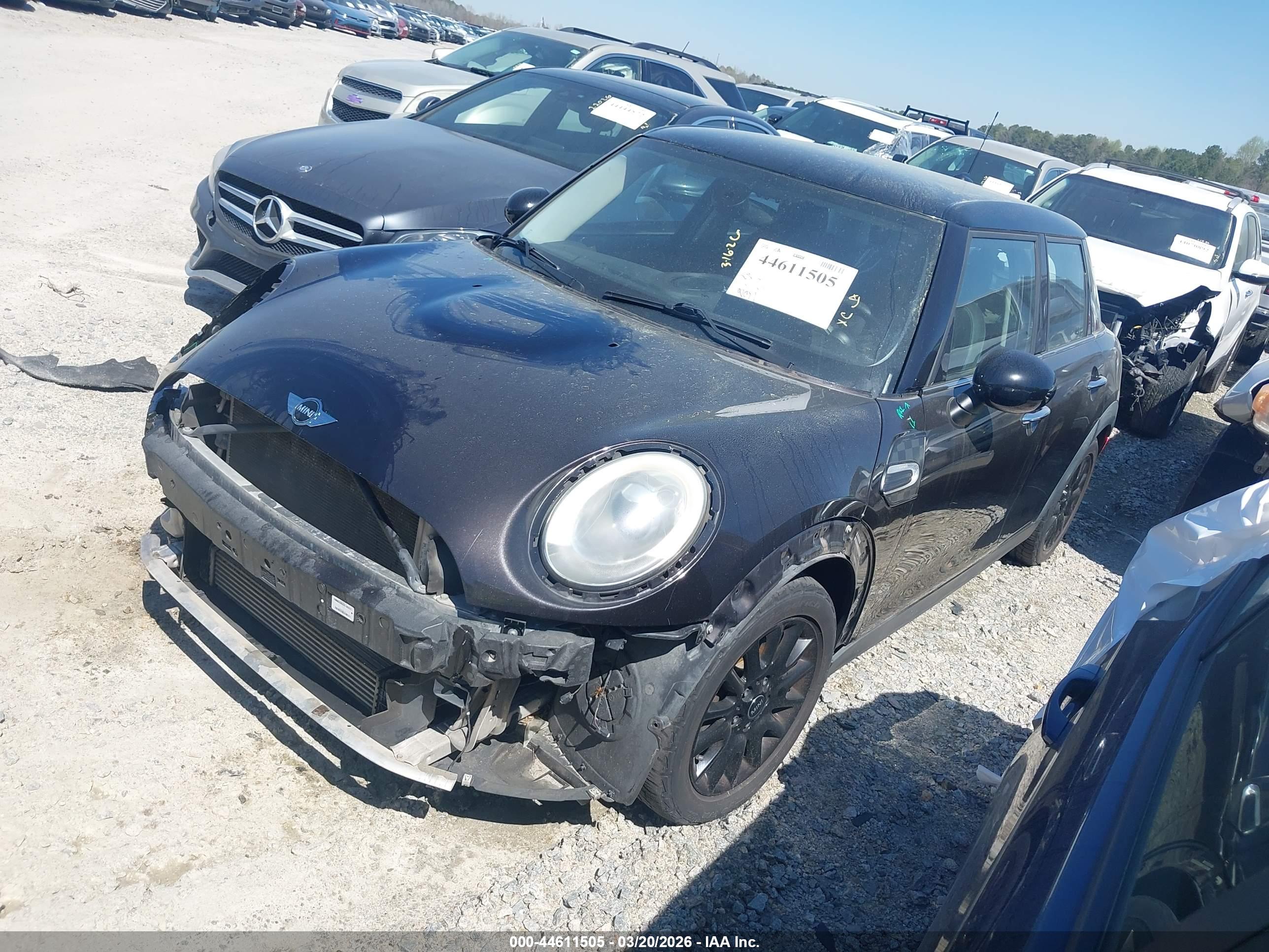 MINI HARDTOP image 2