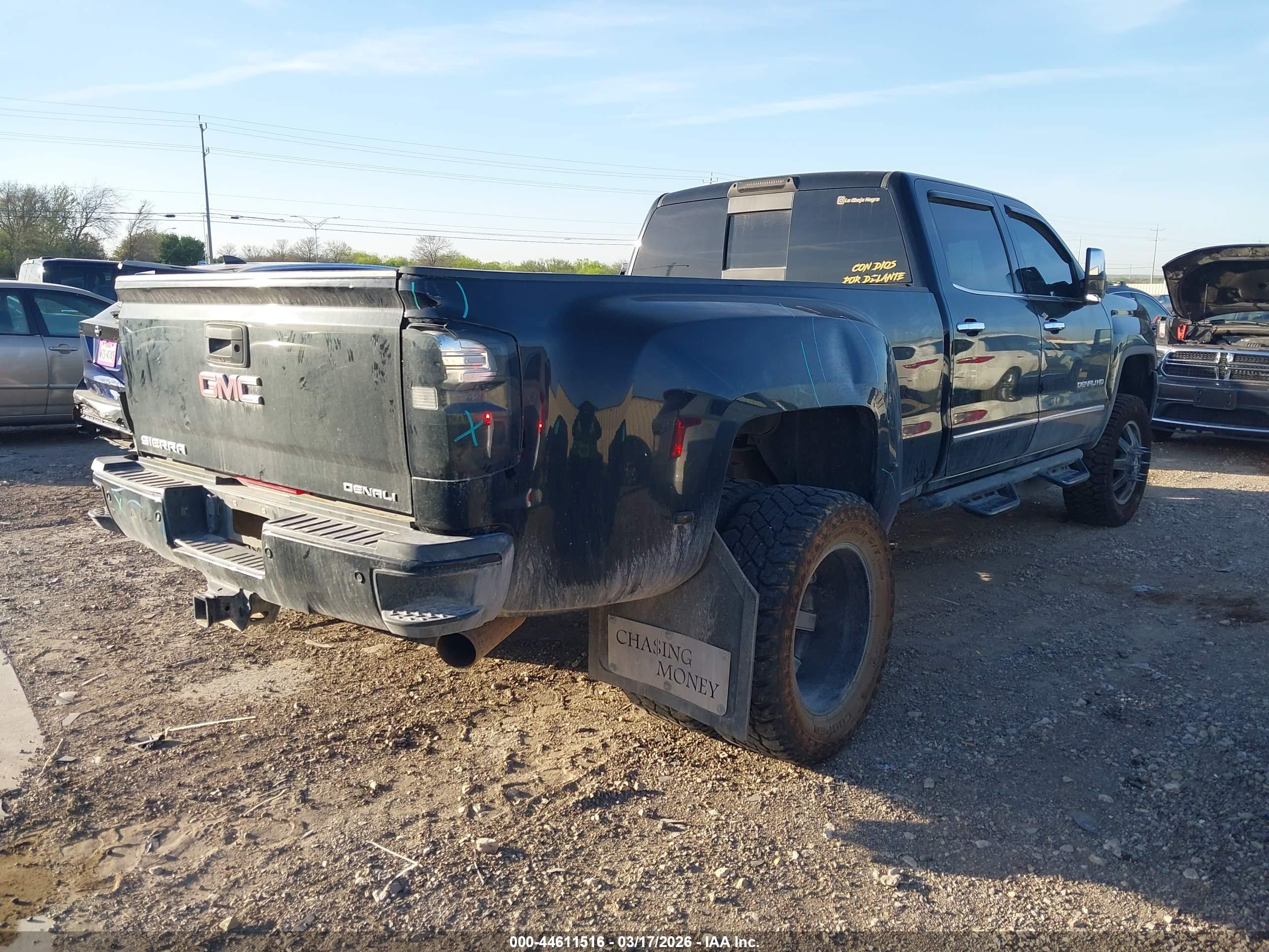 GMC SIERRA image 4