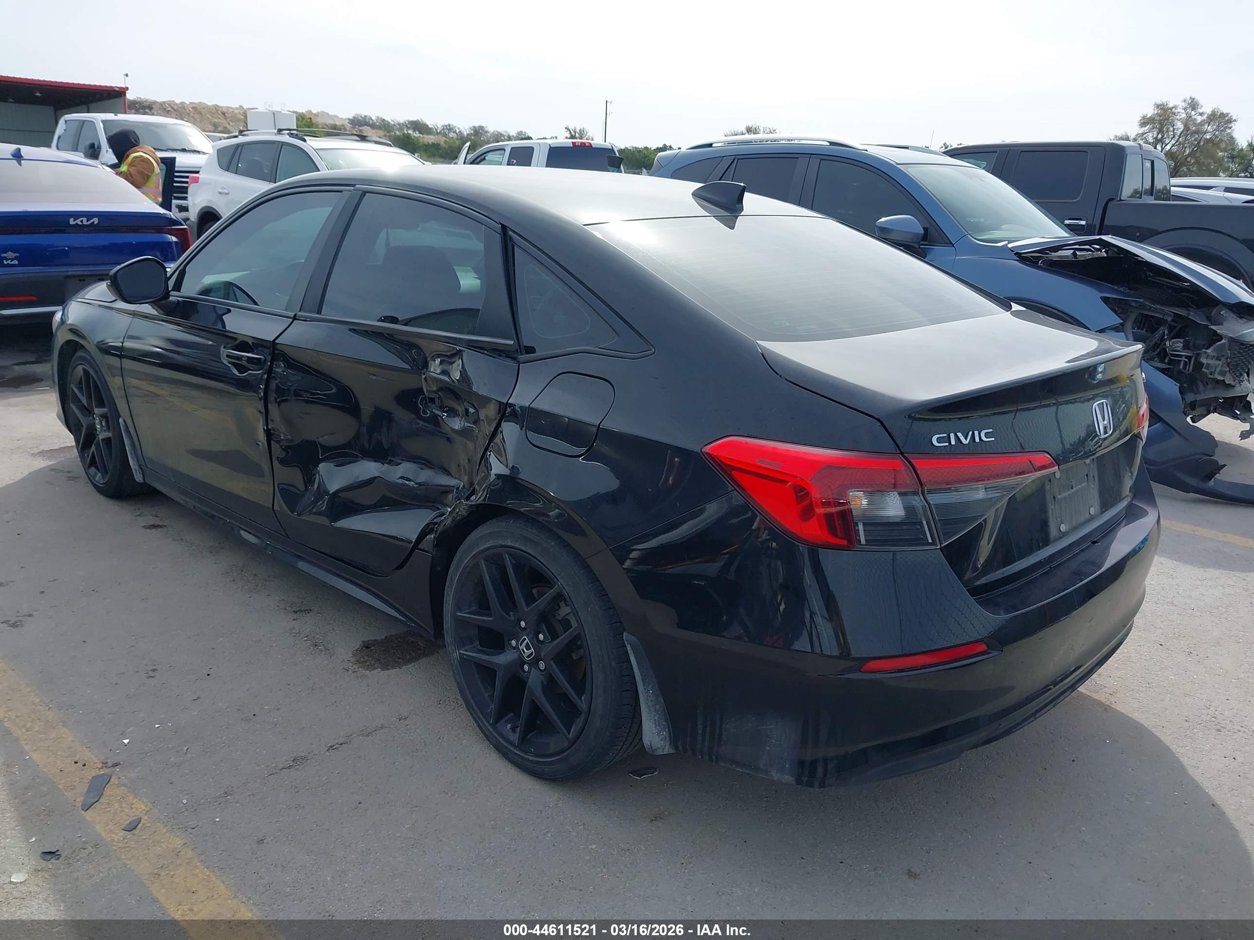 HONDA CIVIC image 3