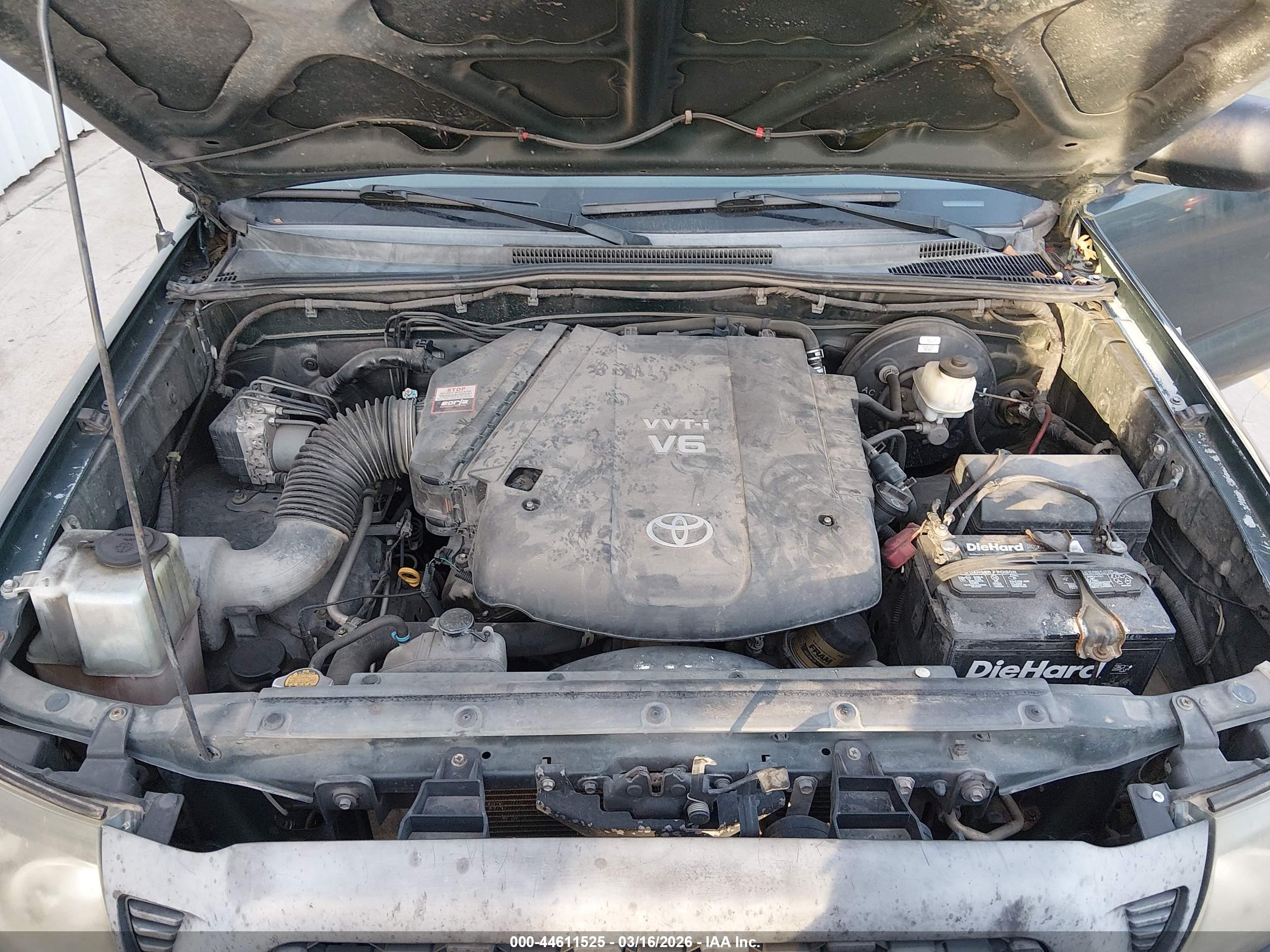 TOYOTA TACOMA image 10