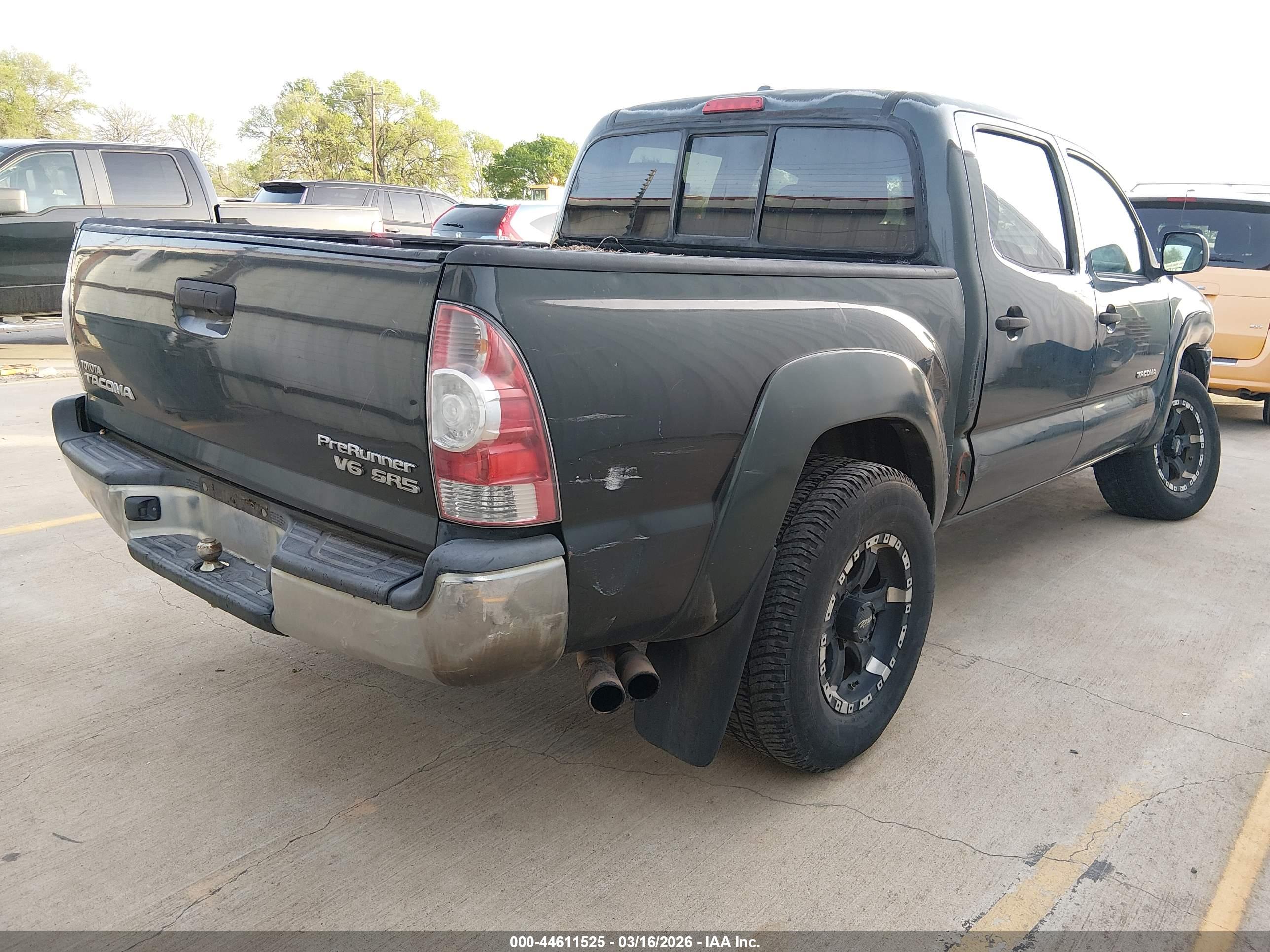 TOYOTA TACOMA image 4