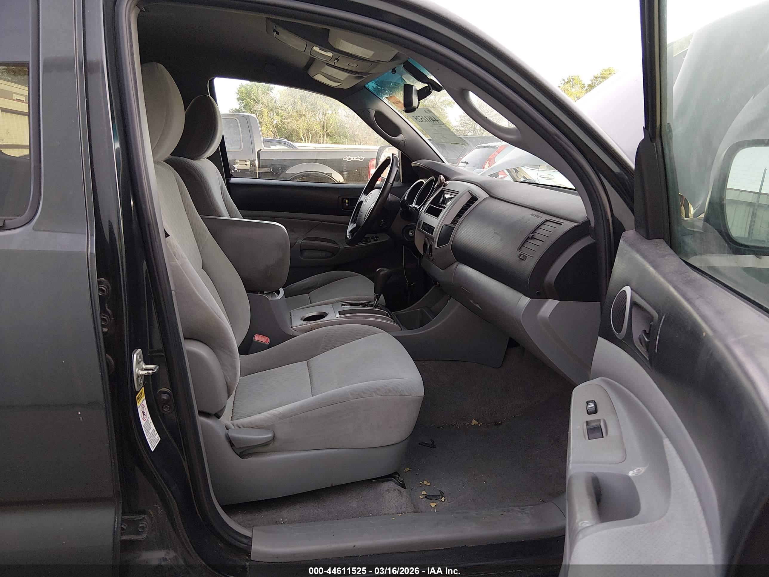 TOYOTA TACOMA image 5