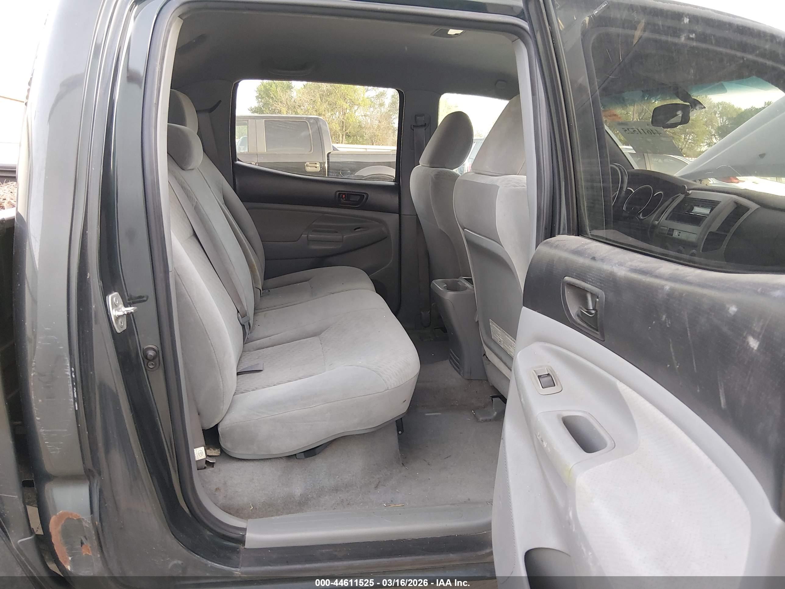TOYOTA TACOMA image 8