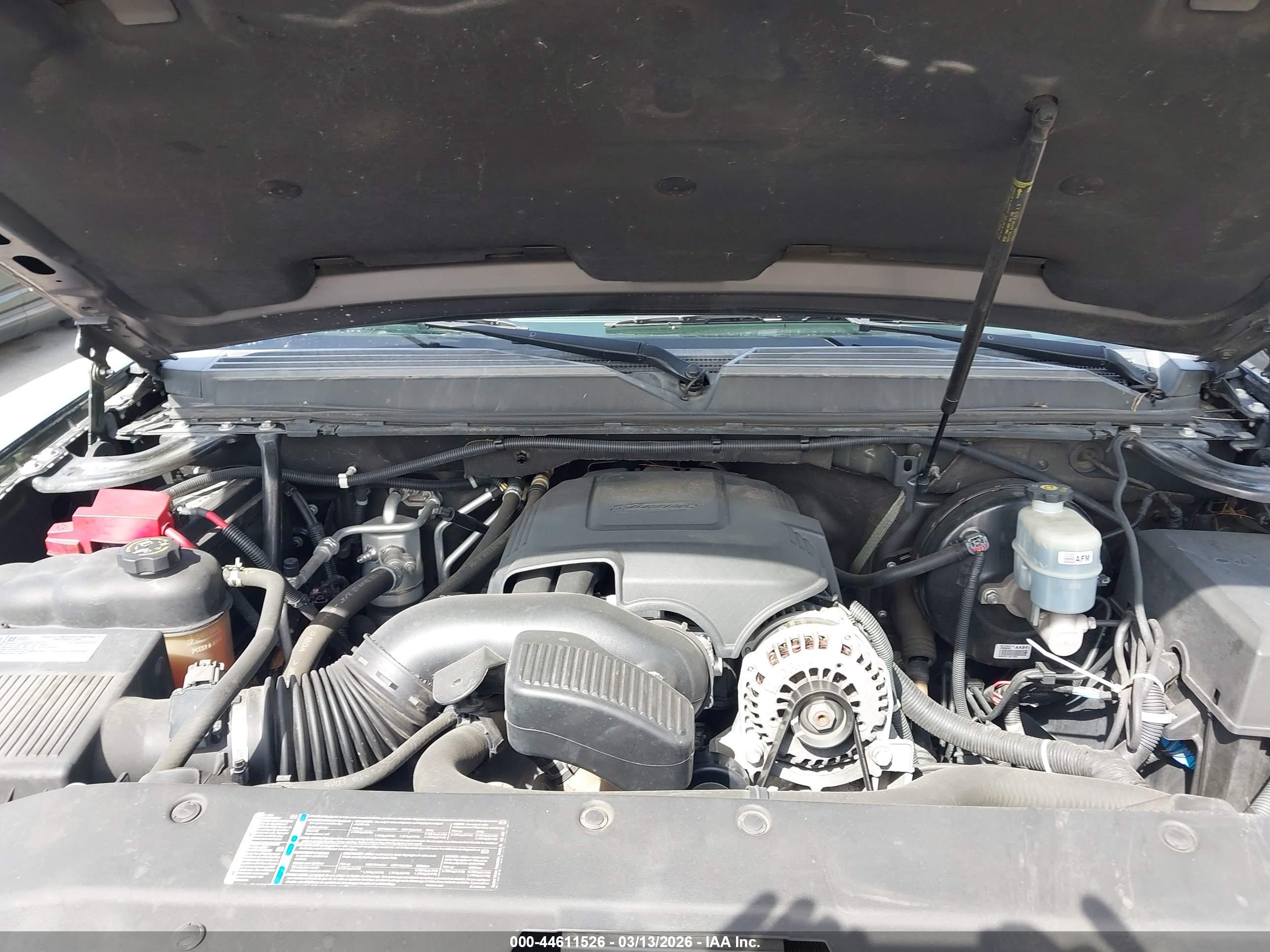 CHEVROLET TAHOE image 10