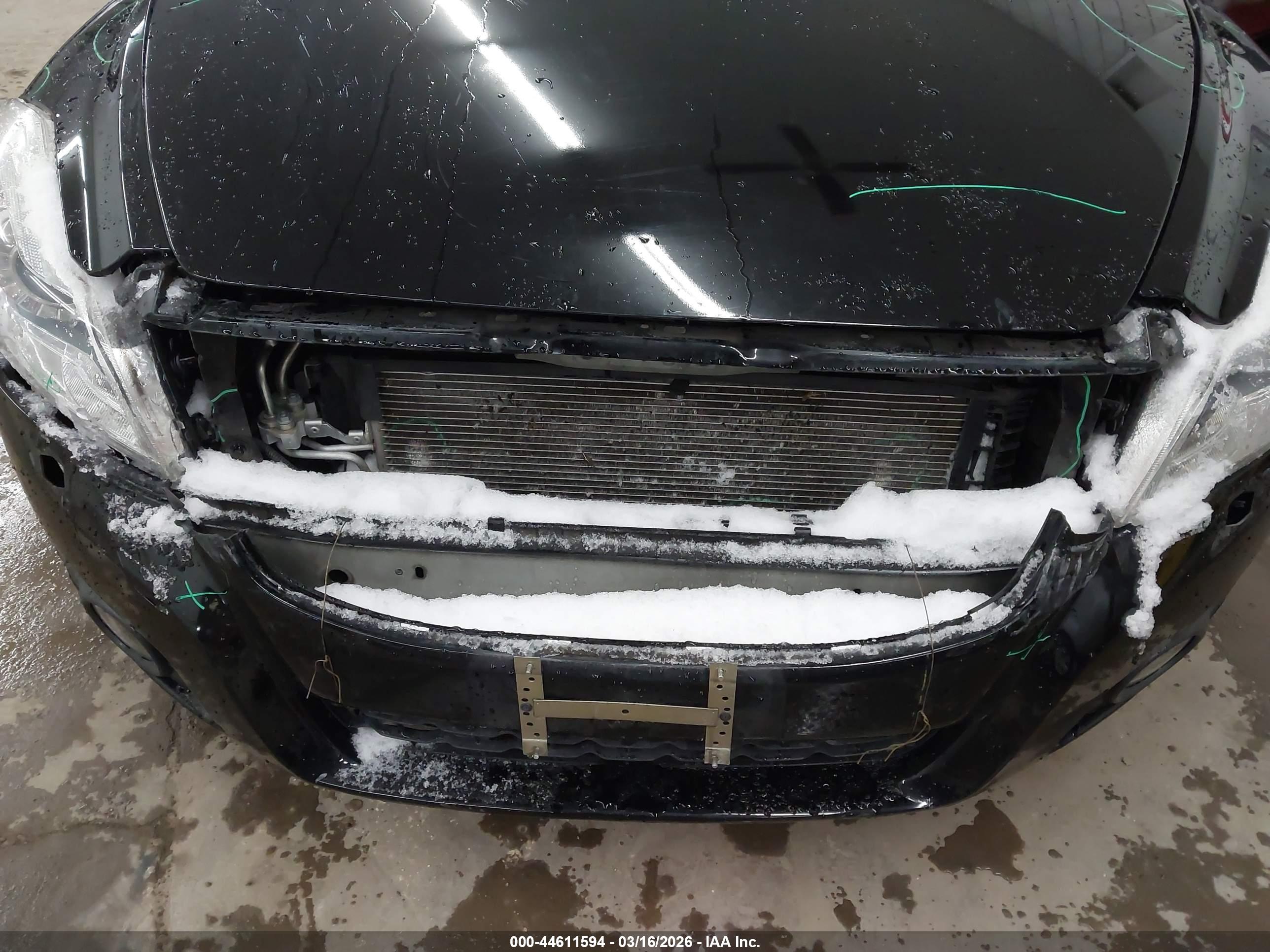 VOLVO C70 image 6