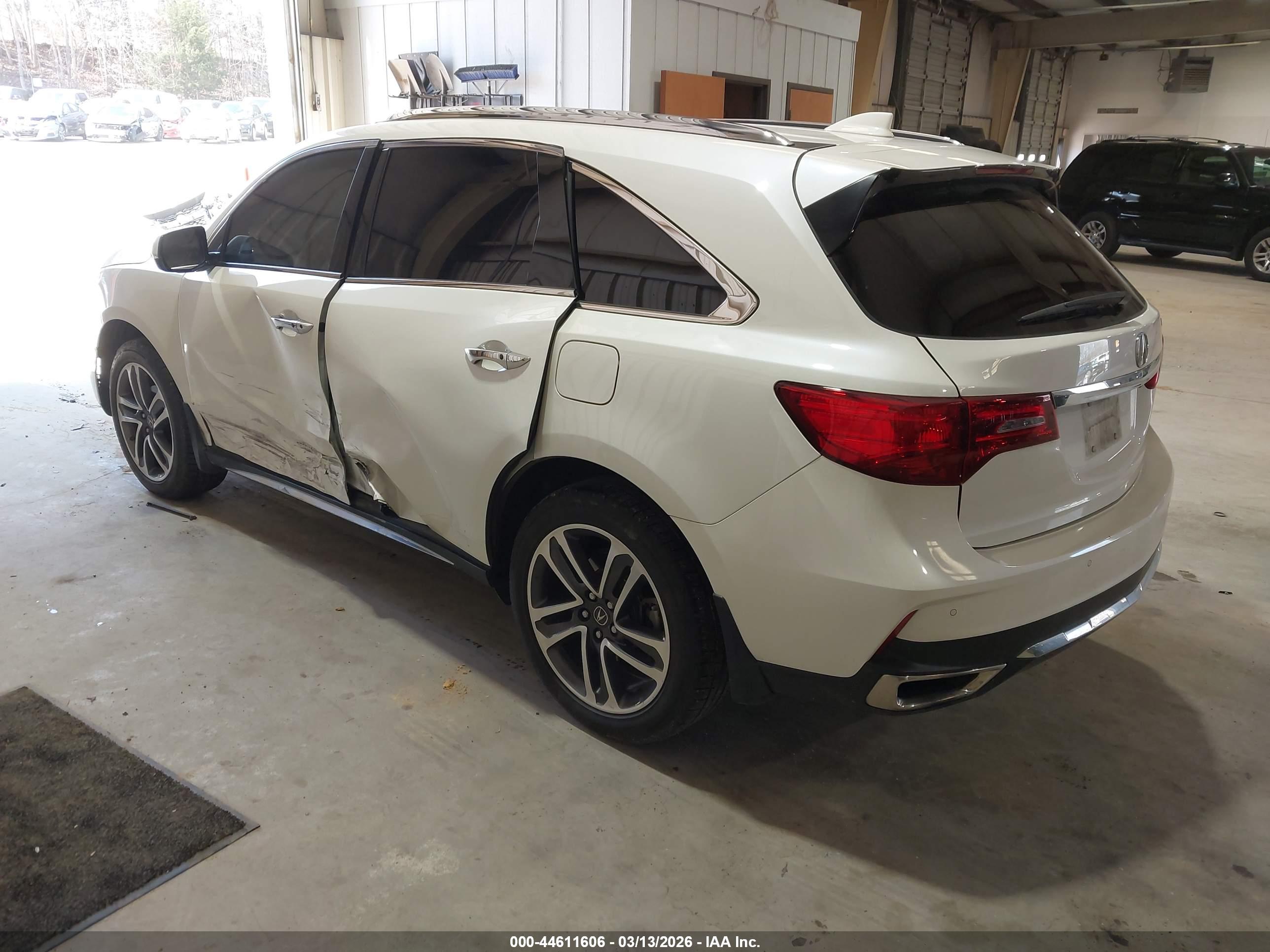 ACURA MDX image 3