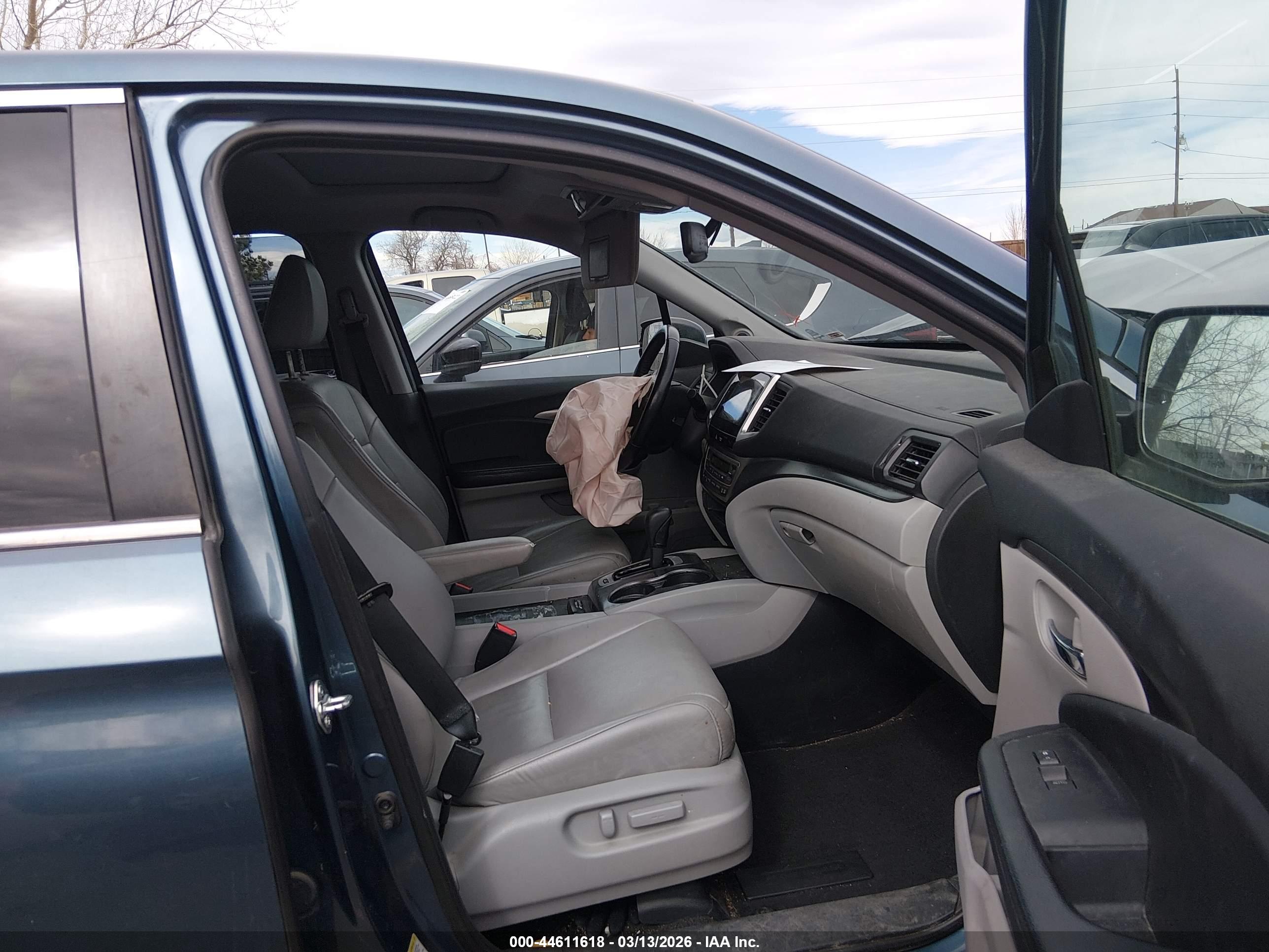 HONDA PILOT image 5