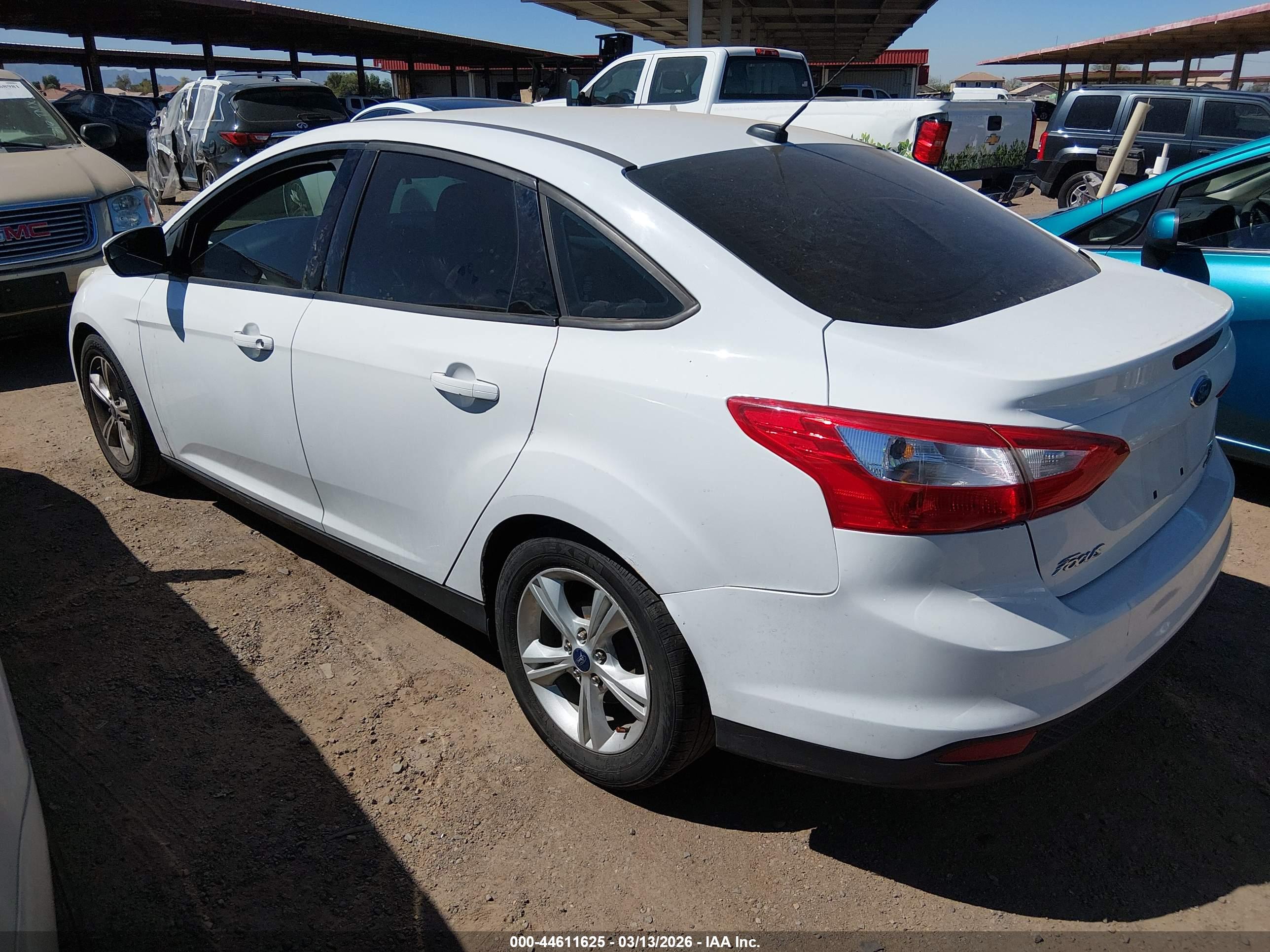 FORD FOCUS image 3