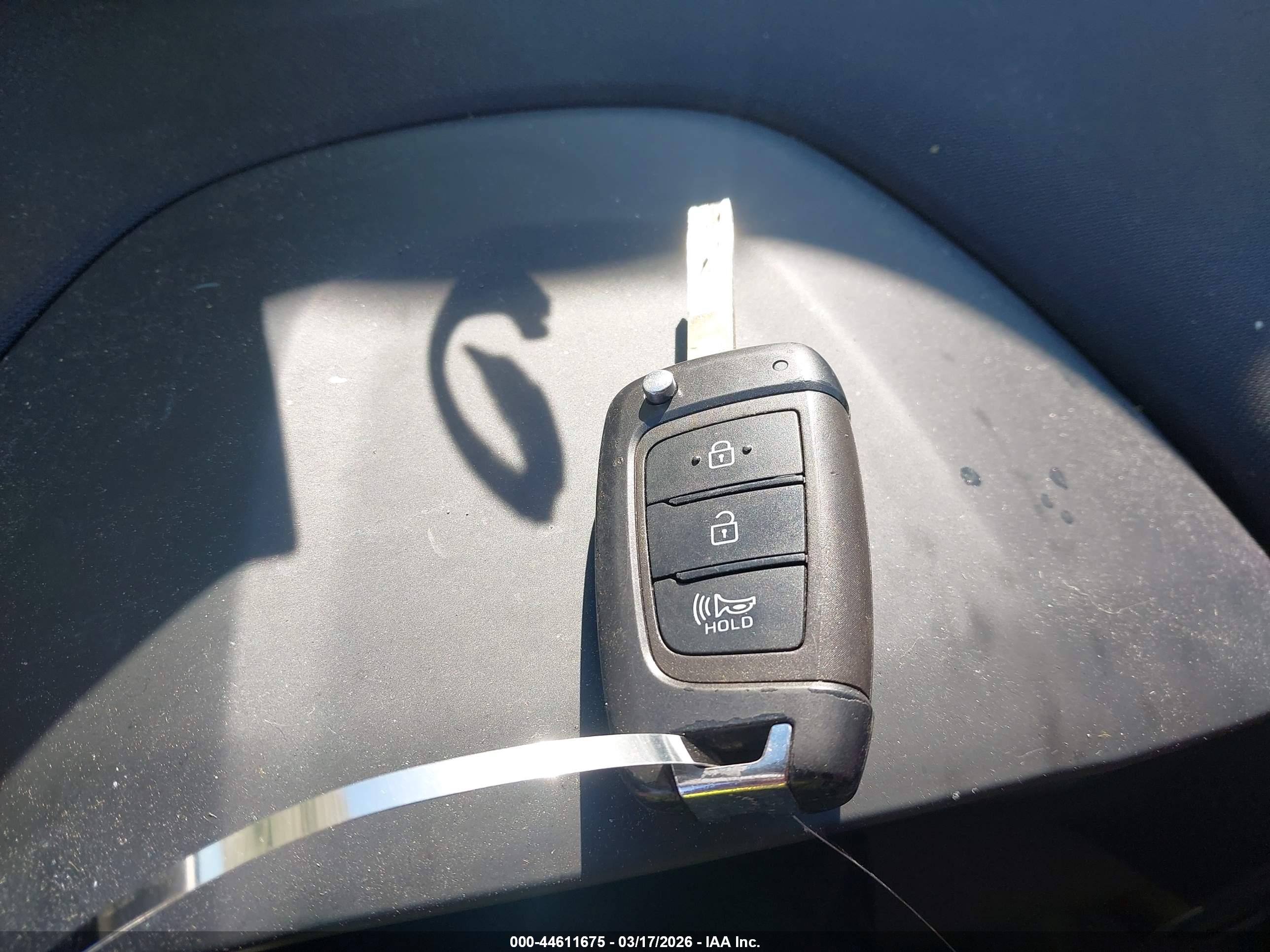 HYUNDAI VENUE image 11