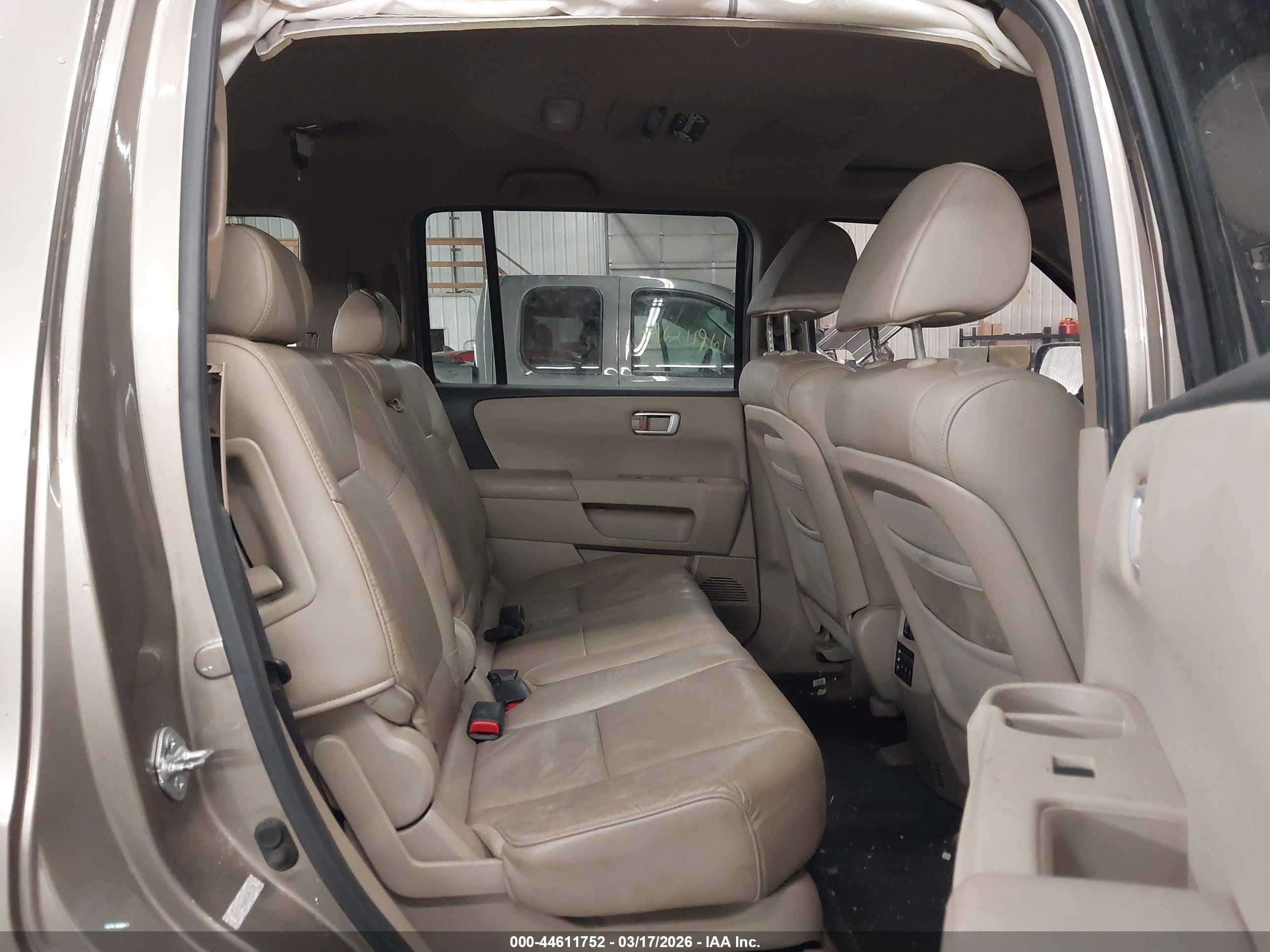 HONDA PILOT image 8