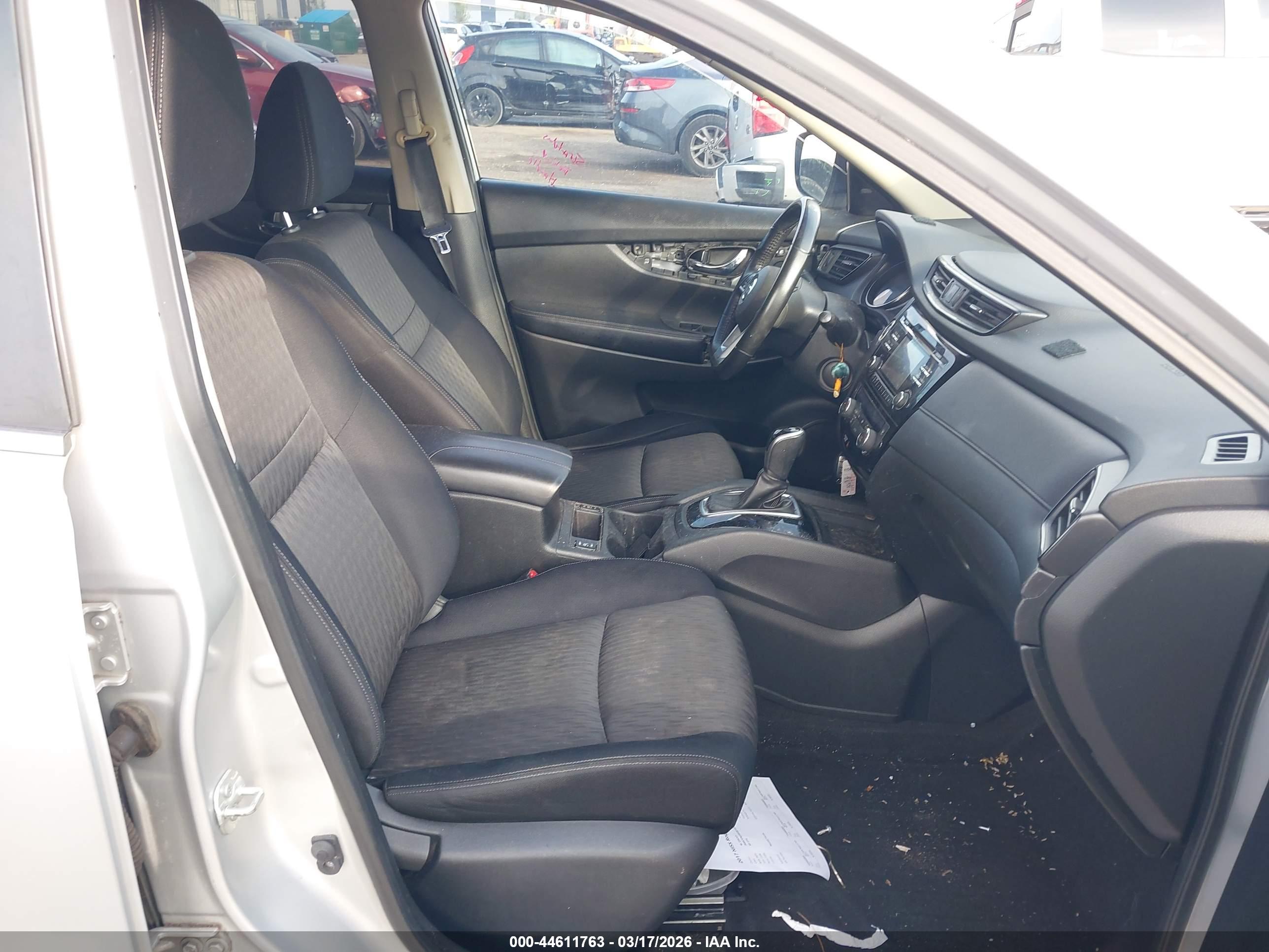 NISSAN ROGUE image 5