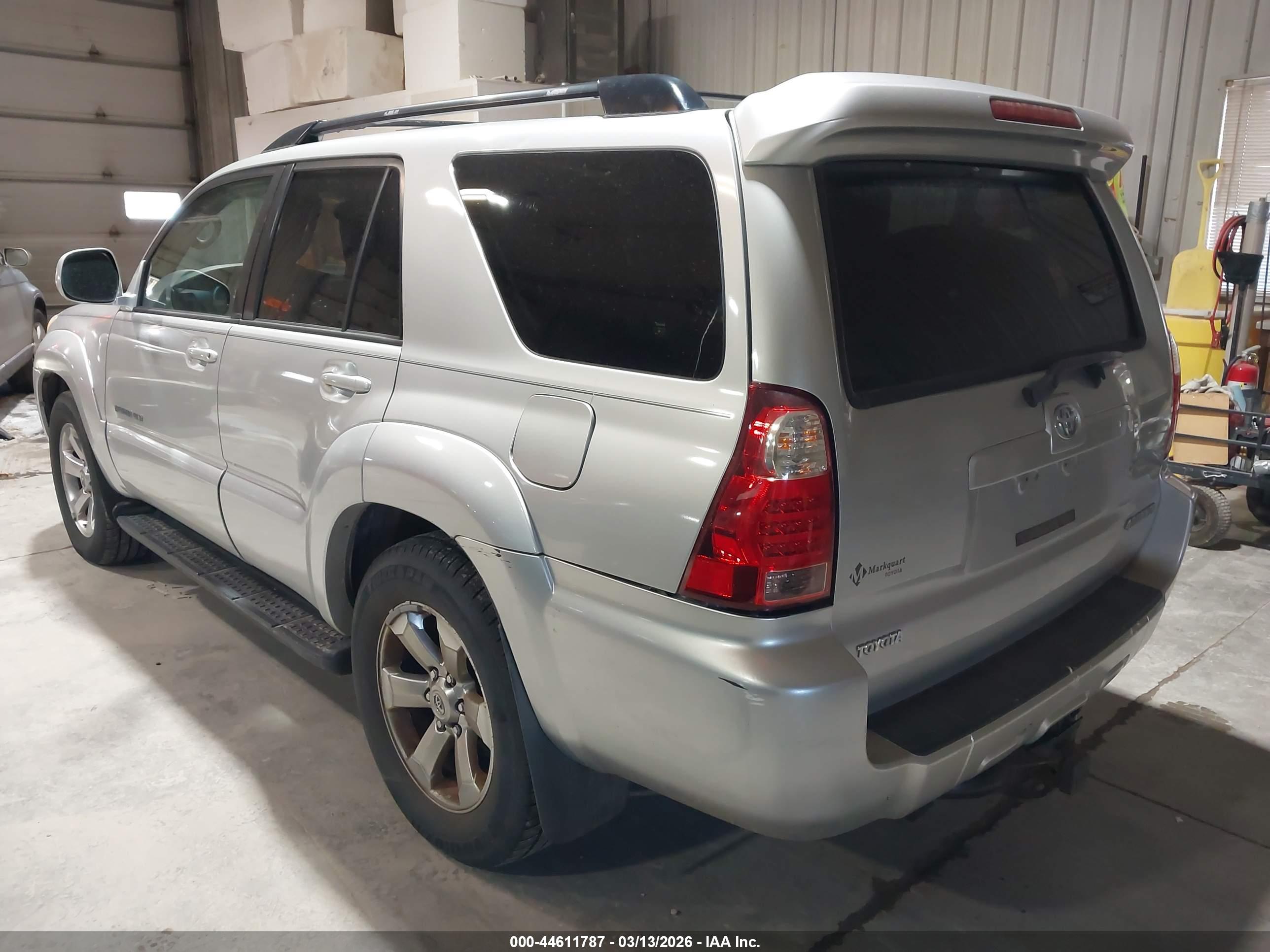 TOYOTA 4RUNNER image 3