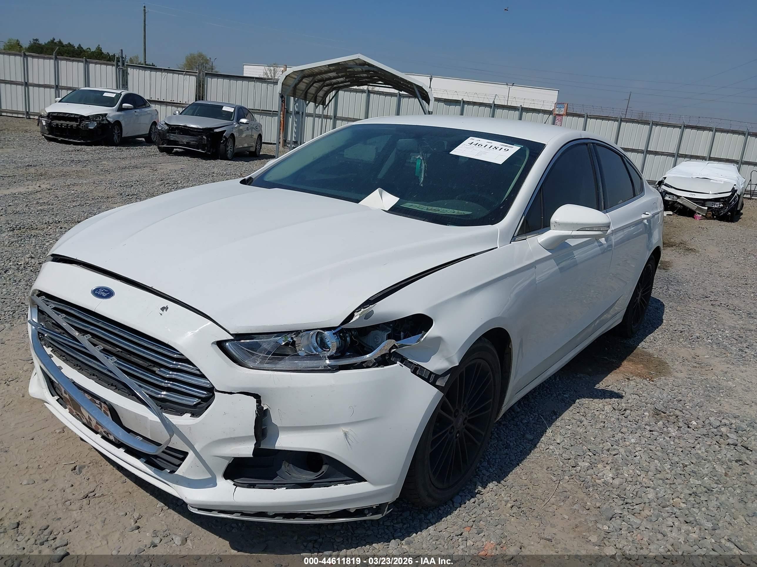 FORD FUSION image 6