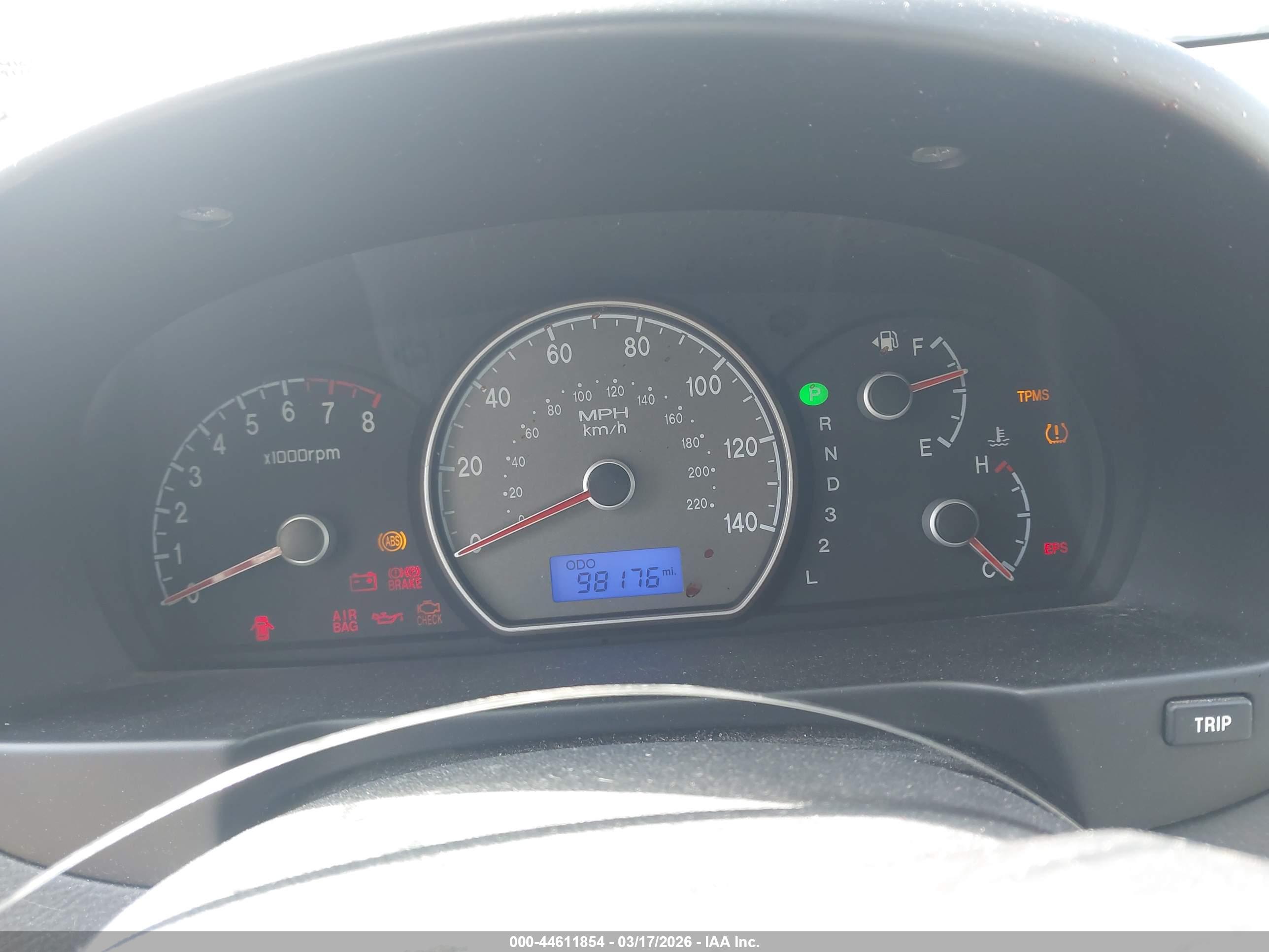 HYUNDAI ELANTRA image 7