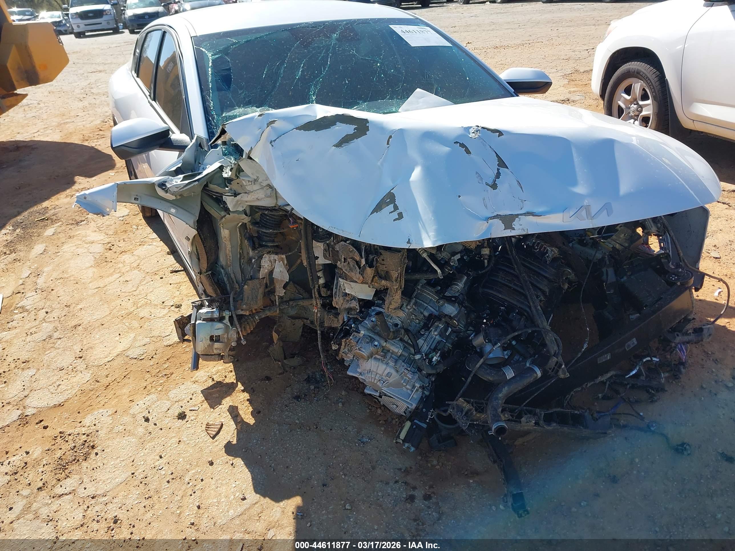 KIA K4 image 6