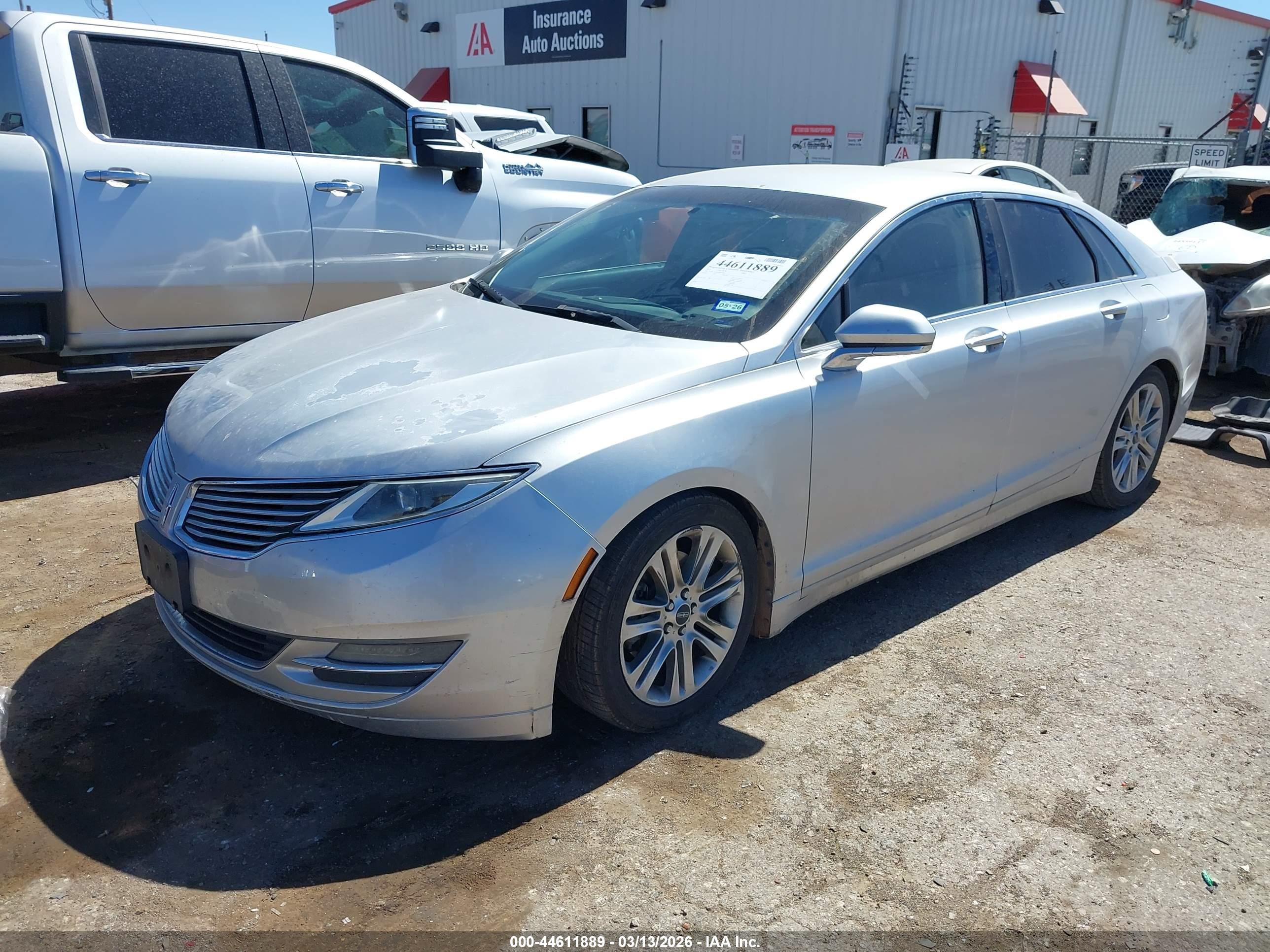 LINCOLN MKZ image 2