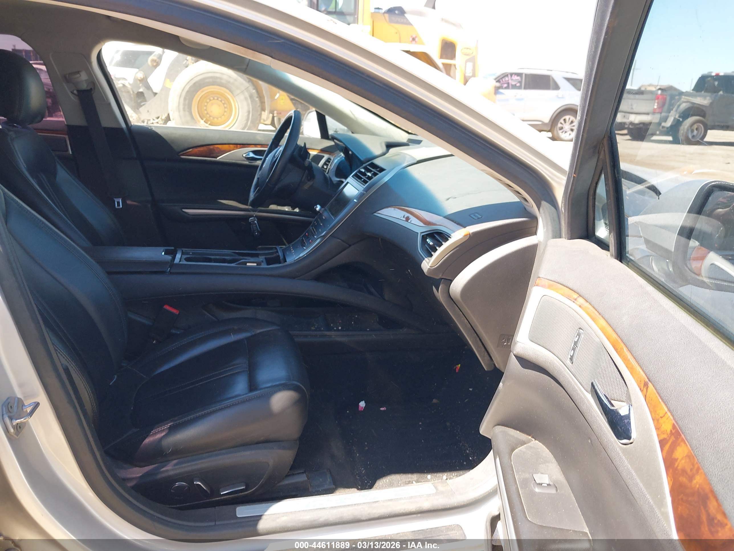 LINCOLN MKZ image 5
