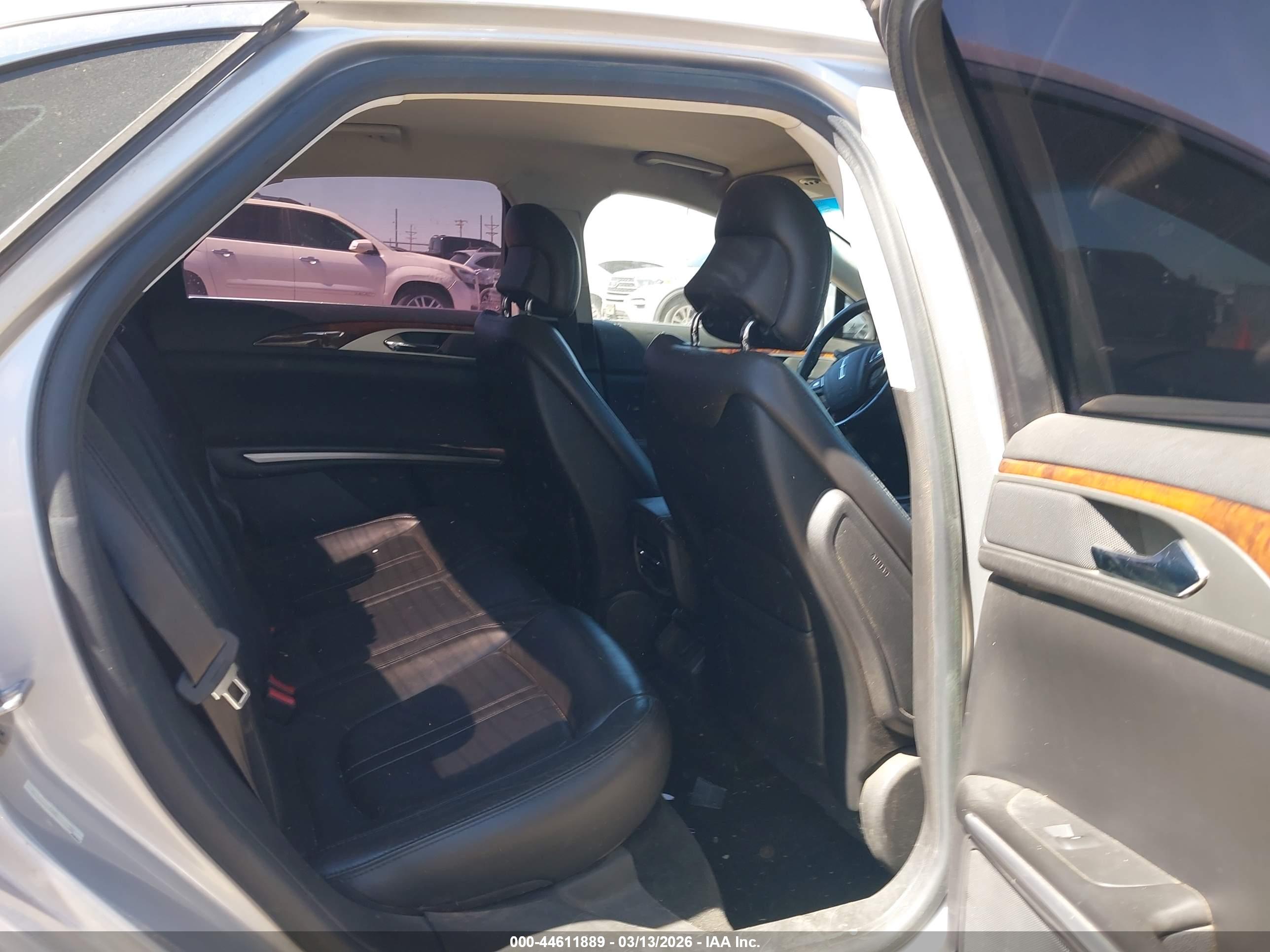 LINCOLN MKZ image 8