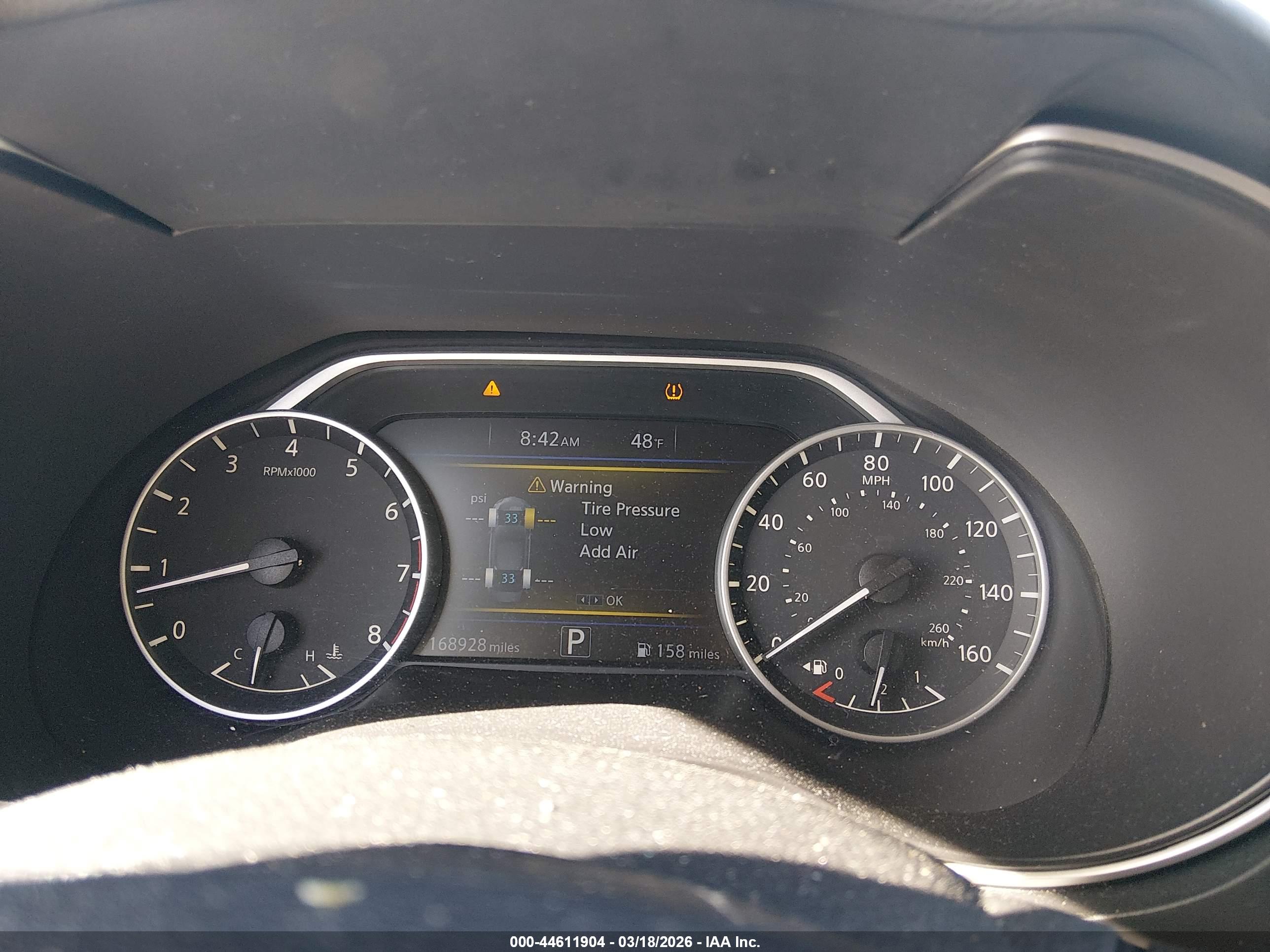 NISSAN MAXIMA image 7