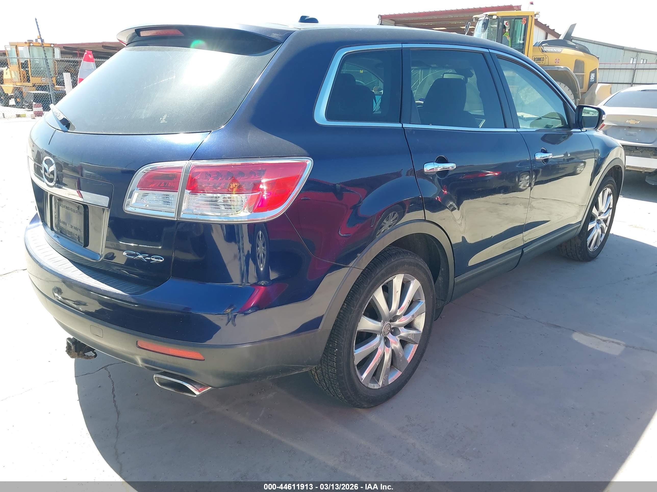 MAZDA CX-9 image 4