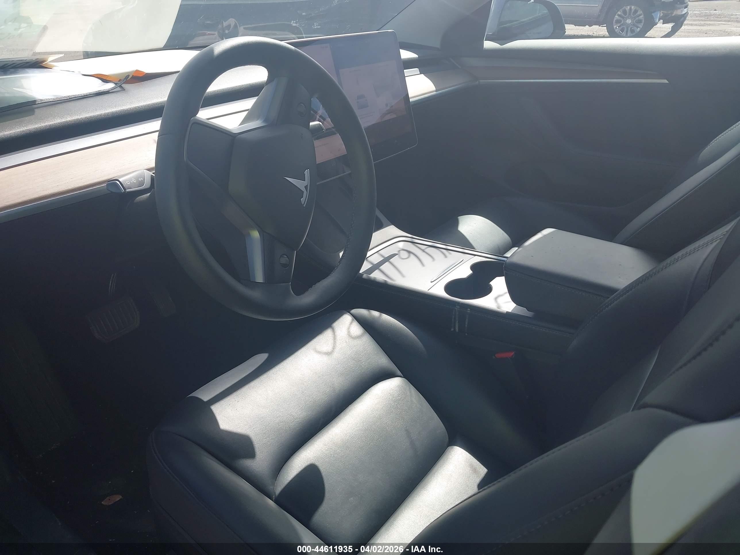 TESLA MODEL image 5