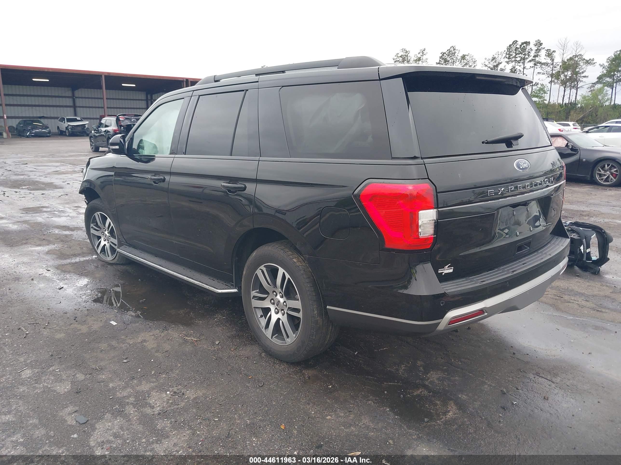 FORD EXPEDITION image 3