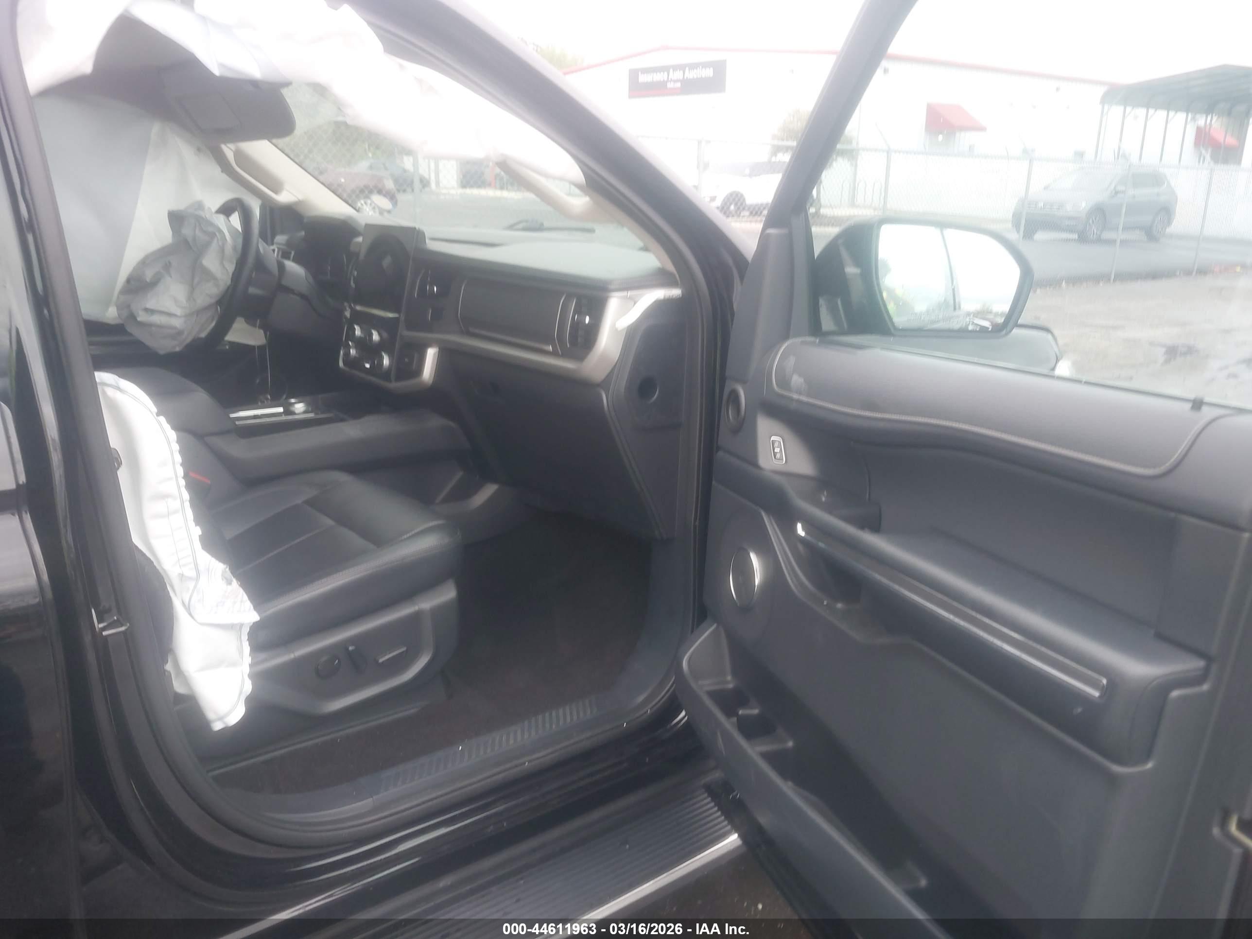 FORD EXPEDITION image 5