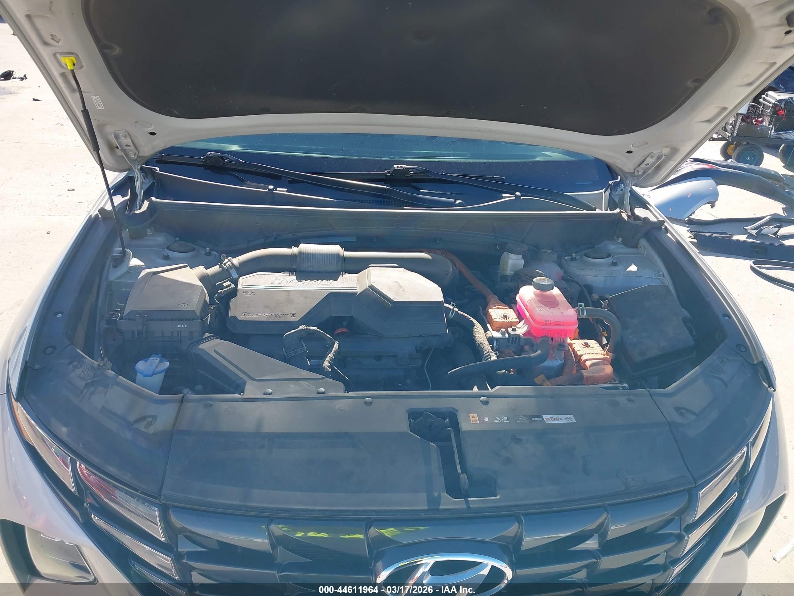 HYUNDAI TUCSON image 10