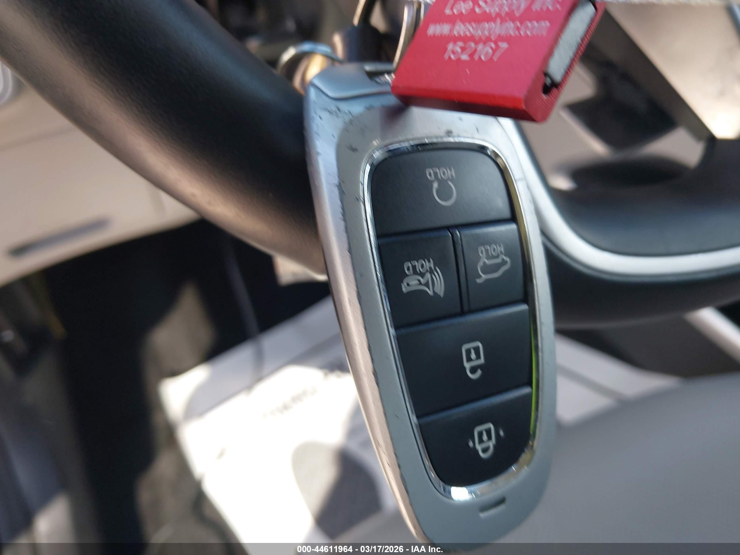 HYUNDAI TUCSON image 11