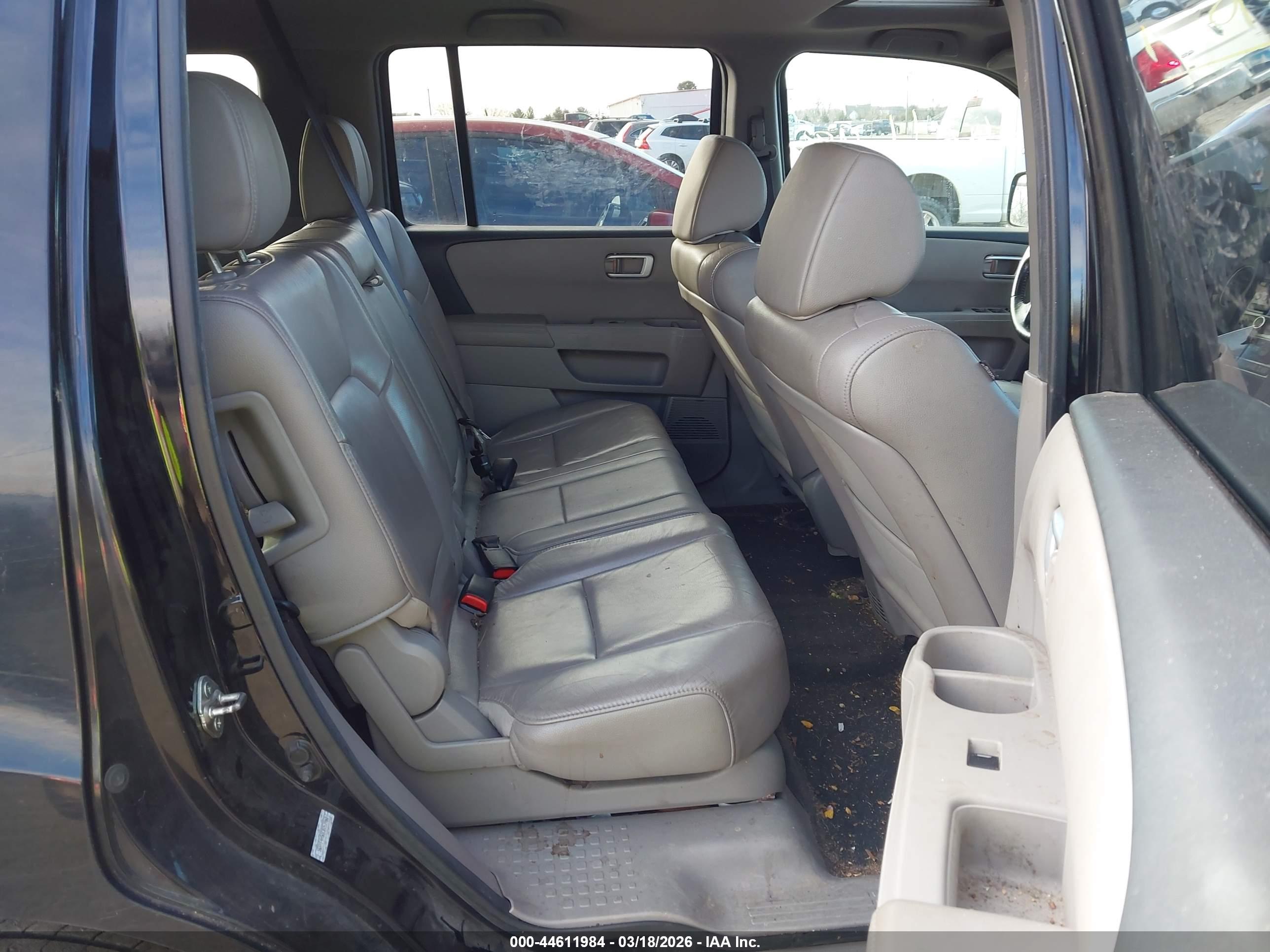 HONDA PILOT image 8