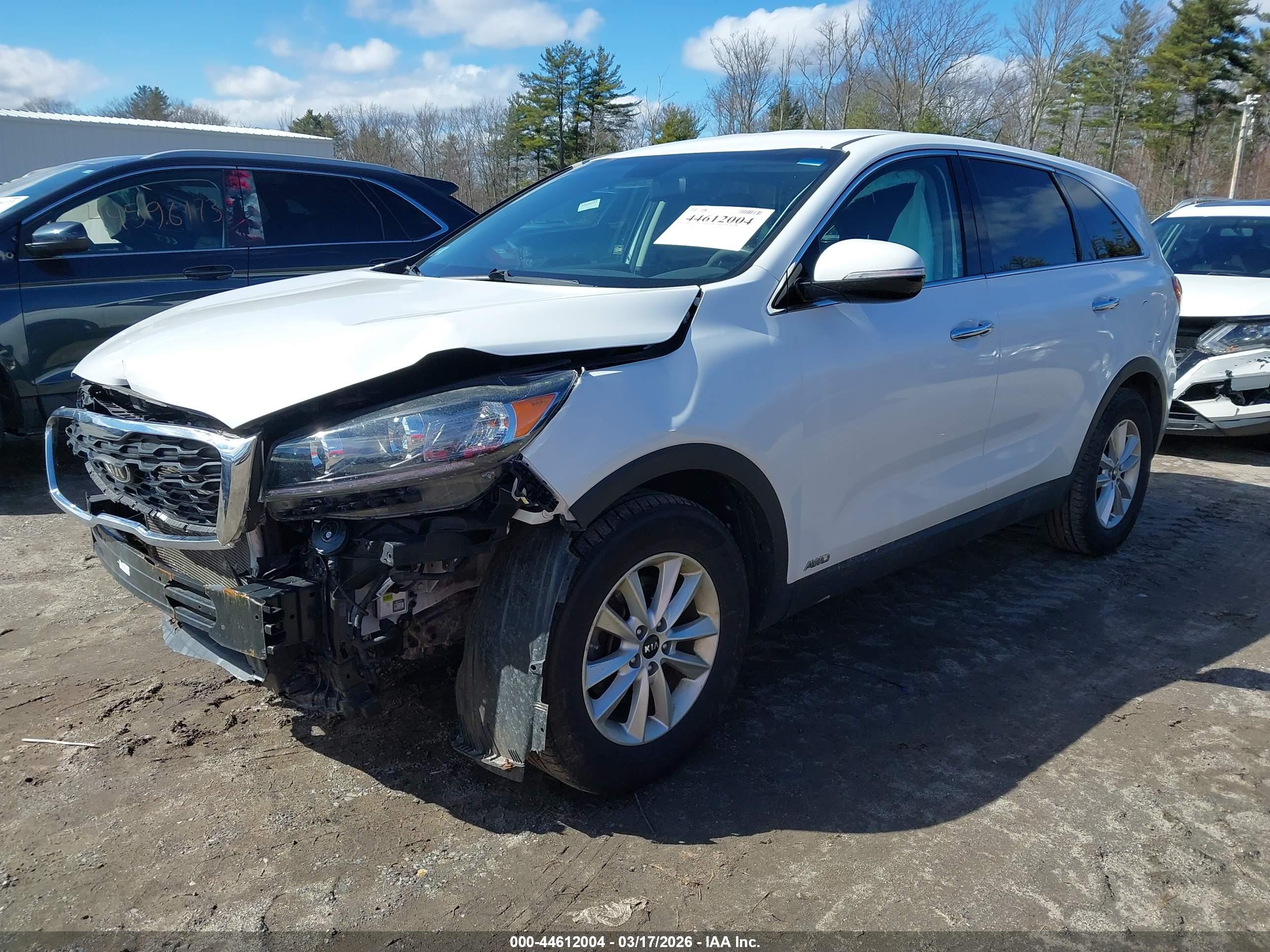 KIA SORENTO image 2