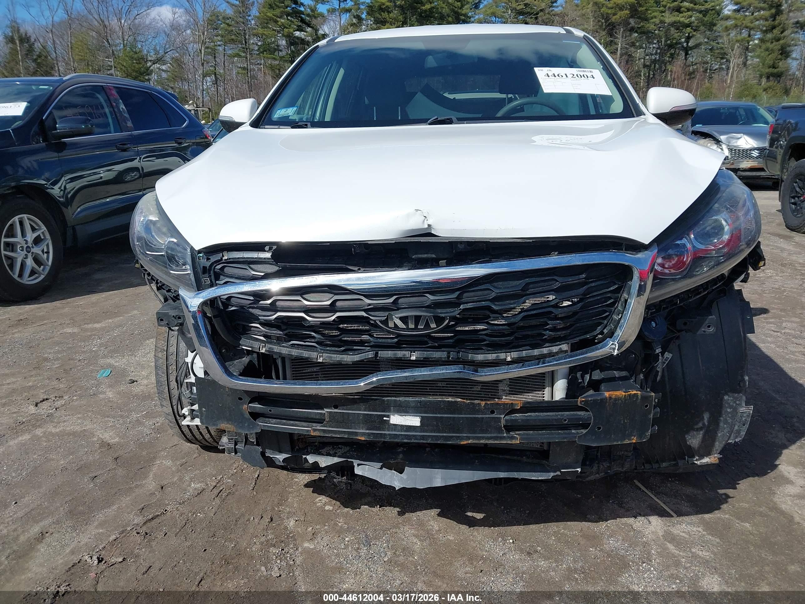 KIA SORENTO image 6